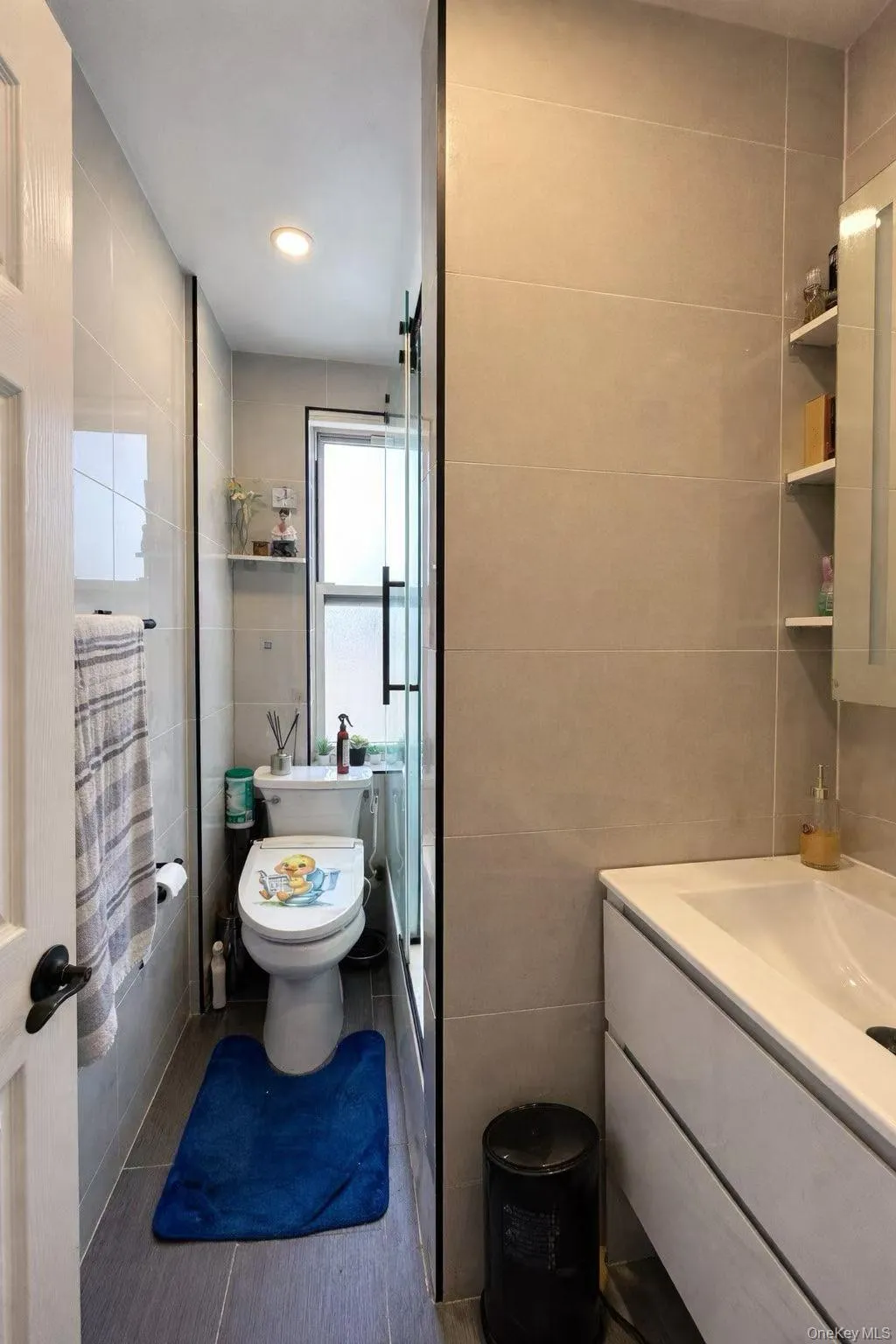 141-03 79 Avenue, New York, NY, 2 Bedrooms Bedrooms, 4 Rooms Rooms,1 BathroomBathrooms,Residential,For Rent,79,0,1039767 141-03 79 Avenue, New York, NY, 2 Bedrooms Bedrooms, 4 Rooms Rooms,1 BathroomBathrooms,Residential,For Rent,79,0,1039767