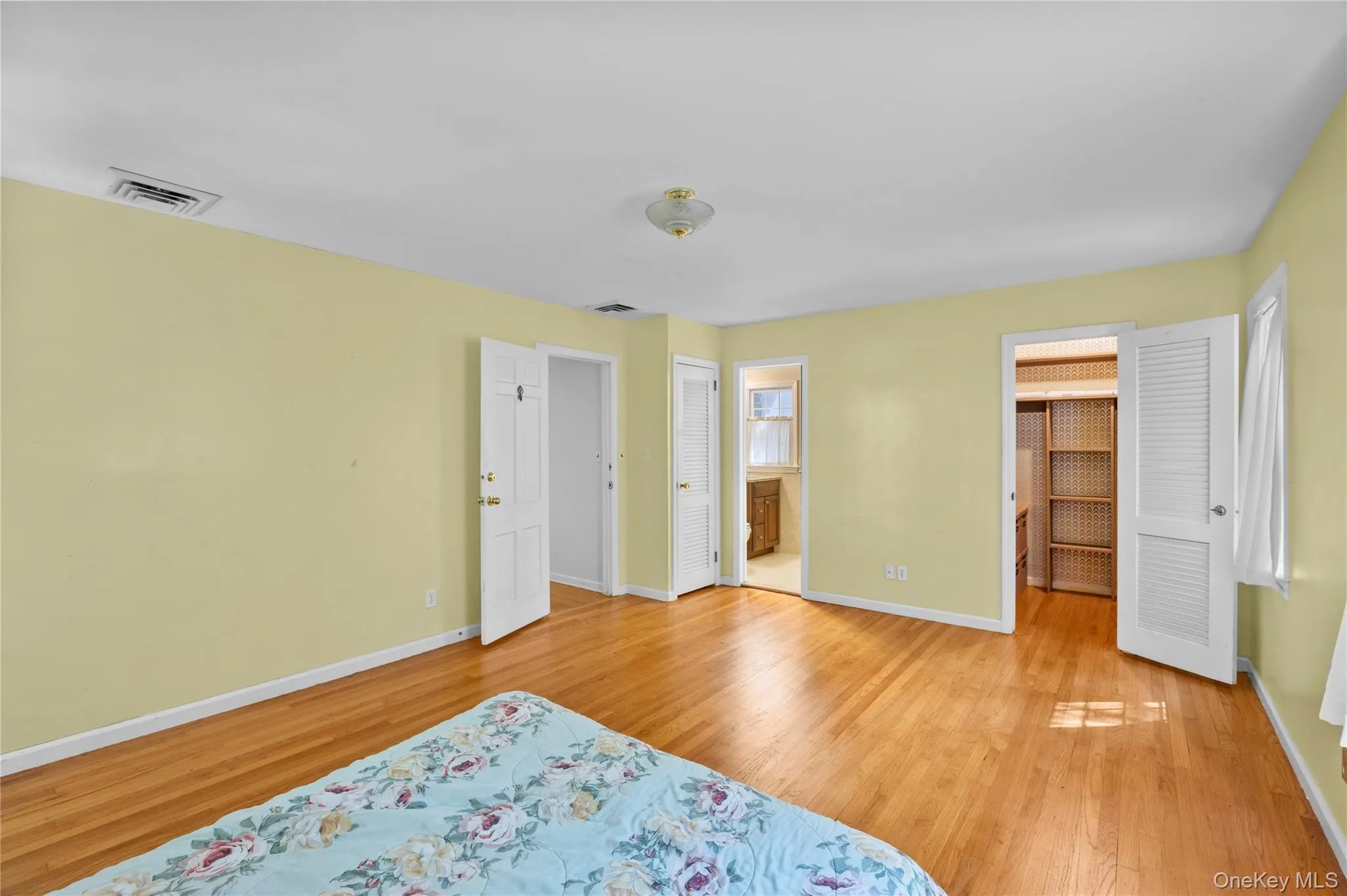 23 Cliff Road, Brookhaven, NY, 7 Bedrooms Bedrooms, 12 Rooms Rooms,5 BathroomsBathrooms,Residential,For Rent,Cliff,0,1039772 23 Cliff Road, Brookhaven, NY, 7 Bedrooms Bedrooms, 12 Rooms Rooms,5 BathroomsBathrooms,Residential,For Rent,Cliff,0,1039772