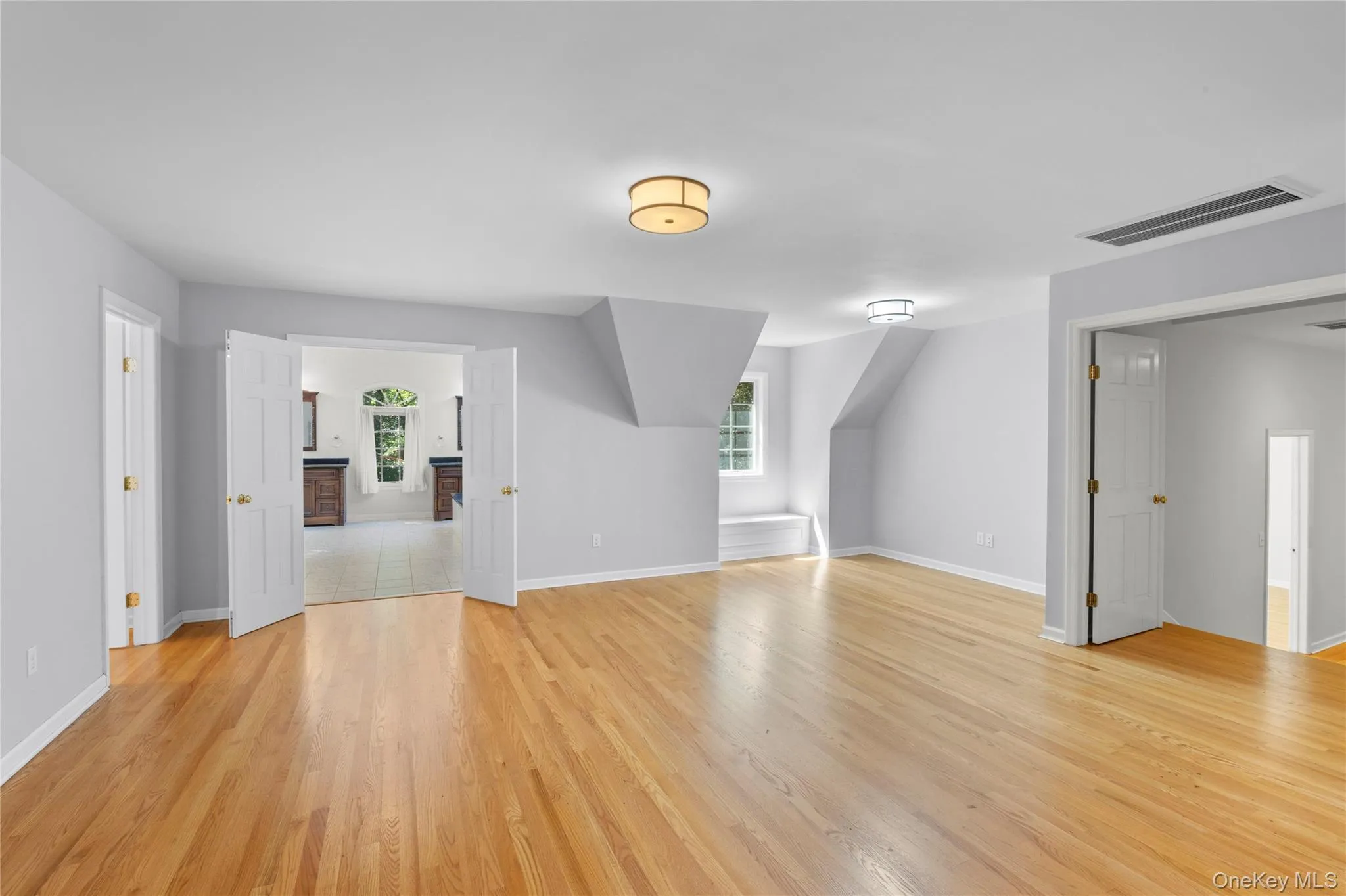 23 Cliff Road, Brookhaven, NY, 7 Bedrooms Bedrooms, 12 Rooms Rooms,5 BathroomsBathrooms,Residential,For Rent,Cliff,0,1039772 23 Cliff Road, Brookhaven, NY, 7 Bedrooms Bedrooms, 12 Rooms Rooms,5 BathroomsBathrooms,Residential,For Rent,Cliff,0,1039772