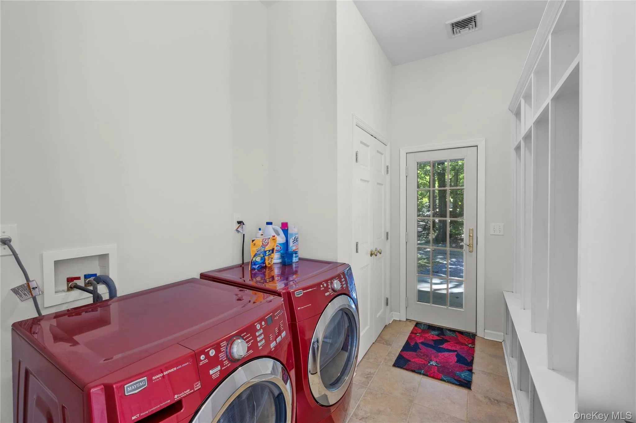 23 Cliff Road, Brookhaven, NY, 7 Bedrooms Bedrooms, 12 Rooms Rooms,5 BathroomsBathrooms,Residential,For Rent,Cliff,0,1039772 23 Cliff Road, Brookhaven, NY, 7 Bedrooms Bedrooms, 12 Rooms Rooms,5 BathroomsBathrooms,Residential,For Rent,Cliff,0,1039772