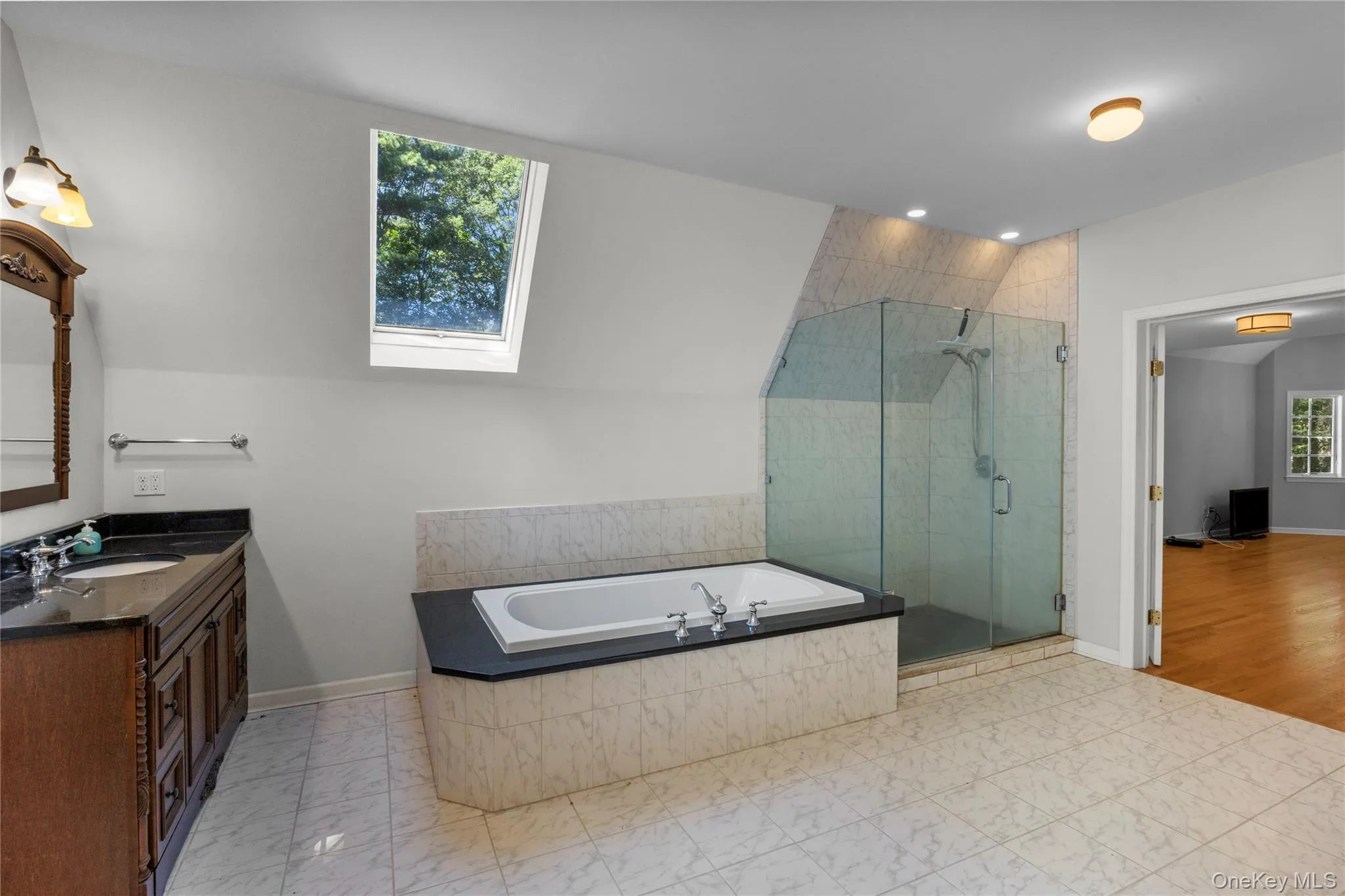 23 Cliff Road, Brookhaven, NY, 7 Bedrooms Bedrooms, 12 Rooms Rooms,5 BathroomsBathrooms,Residential,For Rent,Cliff,0,1039772 23 Cliff Road, Brookhaven, NY, 7 Bedrooms Bedrooms, 12 Rooms Rooms,5 BathroomsBathrooms,Residential,For Rent,Cliff,0,1039772