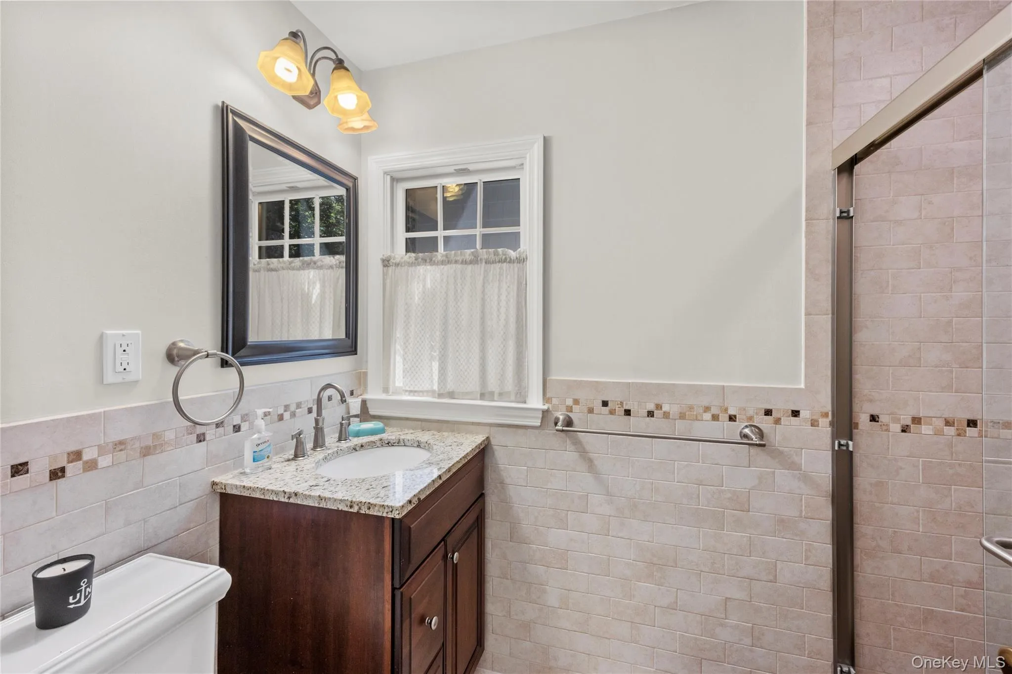 23 Cliff Road, Brookhaven, NY, 7 Bedrooms Bedrooms, 12 Rooms Rooms,5 BathroomsBathrooms,Residential,For Rent,Cliff,0,1039772 23 Cliff Road, Brookhaven, NY, 7 Bedrooms Bedrooms, 12 Rooms Rooms,5 BathroomsBathrooms,Residential,For Rent,Cliff,0,1039772