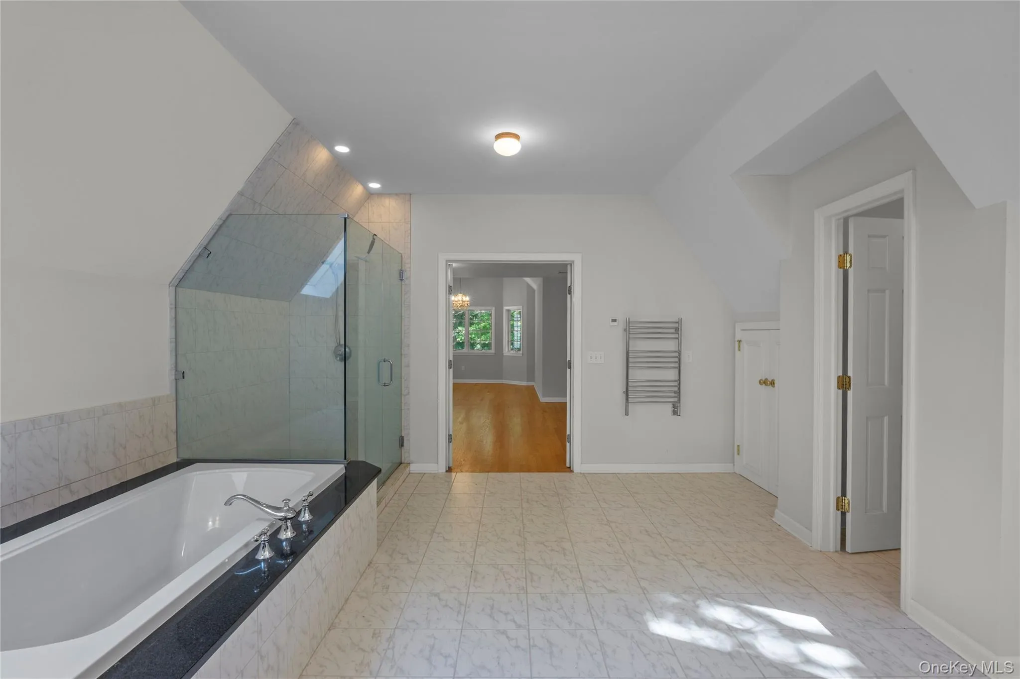 23 Cliff Road, Brookhaven, NY, 7 Bedrooms Bedrooms, 12 Rooms Rooms,5 BathroomsBathrooms,Residential,For Rent,Cliff,0,1039772 23 Cliff Road, Brookhaven, NY, 7 Bedrooms Bedrooms, 12 Rooms Rooms,5 BathroomsBathrooms,Residential,For Rent,Cliff,0,1039772