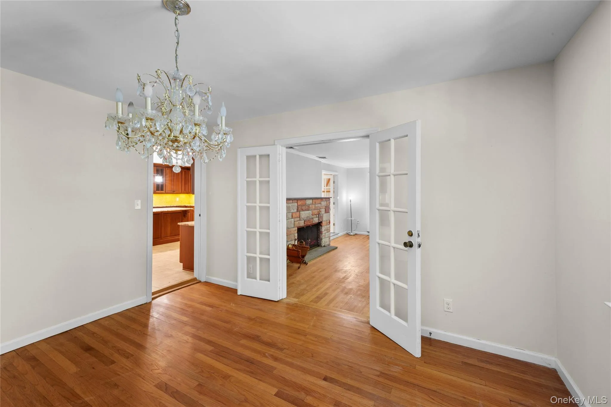 23 Cliff Road, Brookhaven, NY, 7 Bedrooms Bedrooms, 12 Rooms Rooms,5 BathroomsBathrooms,Residential,For Rent,Cliff,0,1039772 23 Cliff Road, Brookhaven, NY, 7 Bedrooms Bedrooms, 12 Rooms Rooms,5 BathroomsBathrooms,Residential,For Rent,Cliff,0,1039772