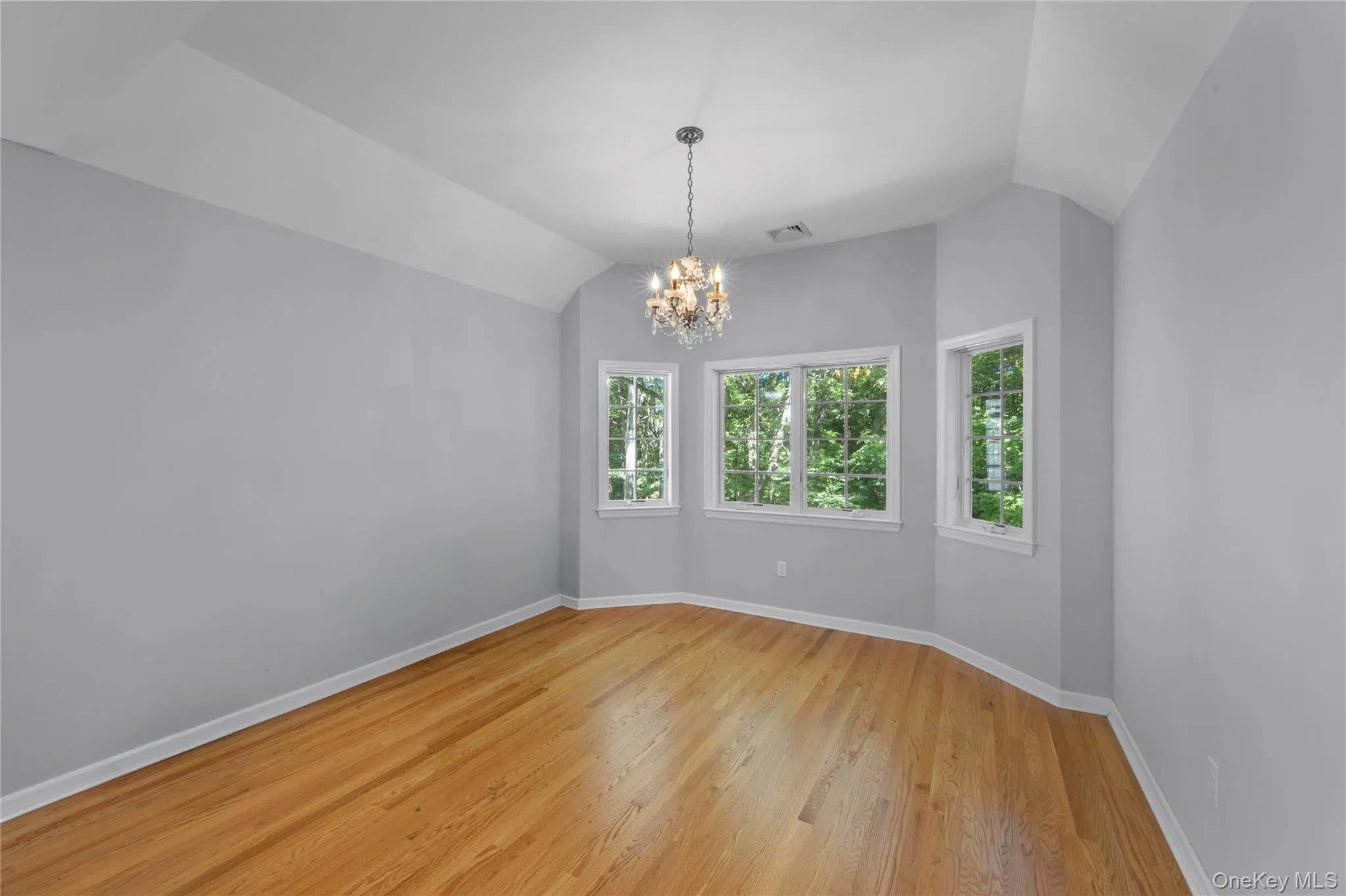 23 Cliff Road, Brookhaven, NY, 7 Bedrooms Bedrooms, 12 Rooms Rooms,5 BathroomsBathrooms,Residential,For Rent,Cliff,0,1039772 23 Cliff Road, Brookhaven, NY, 7 Bedrooms Bedrooms, 12 Rooms Rooms,5 BathroomsBathrooms,Residential,For Rent,Cliff,0,1039772