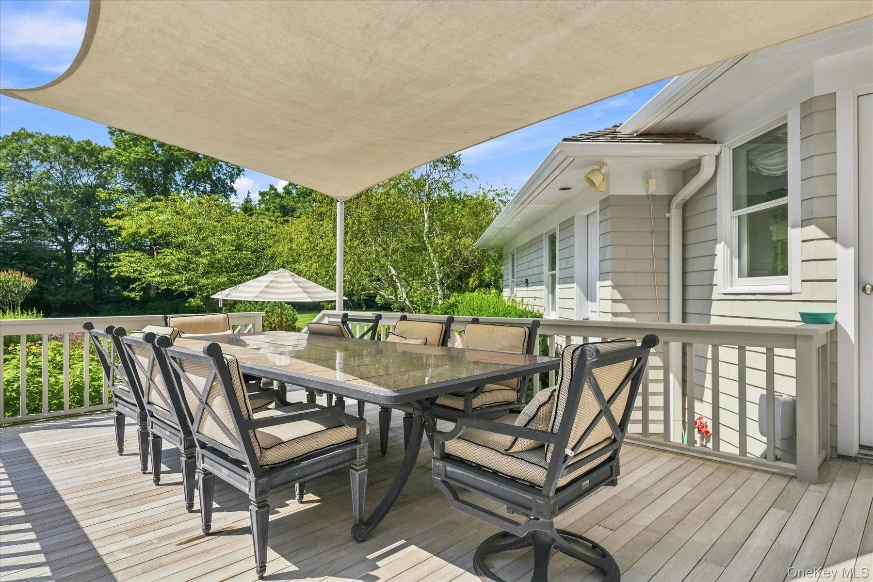 27 Cedar Lane, Southampton, NY, 5 Bedrooms Bedrooms, 11 Rooms Rooms,6 BathroomsBathrooms,Residential,For Rent,Cedar,0,1039774 27 Cedar Lane, Southampton, NY, 5 Bedrooms Bedrooms, 11 Rooms Rooms,6 BathroomsBathrooms,Residential,For Rent,Cedar,0,1039774