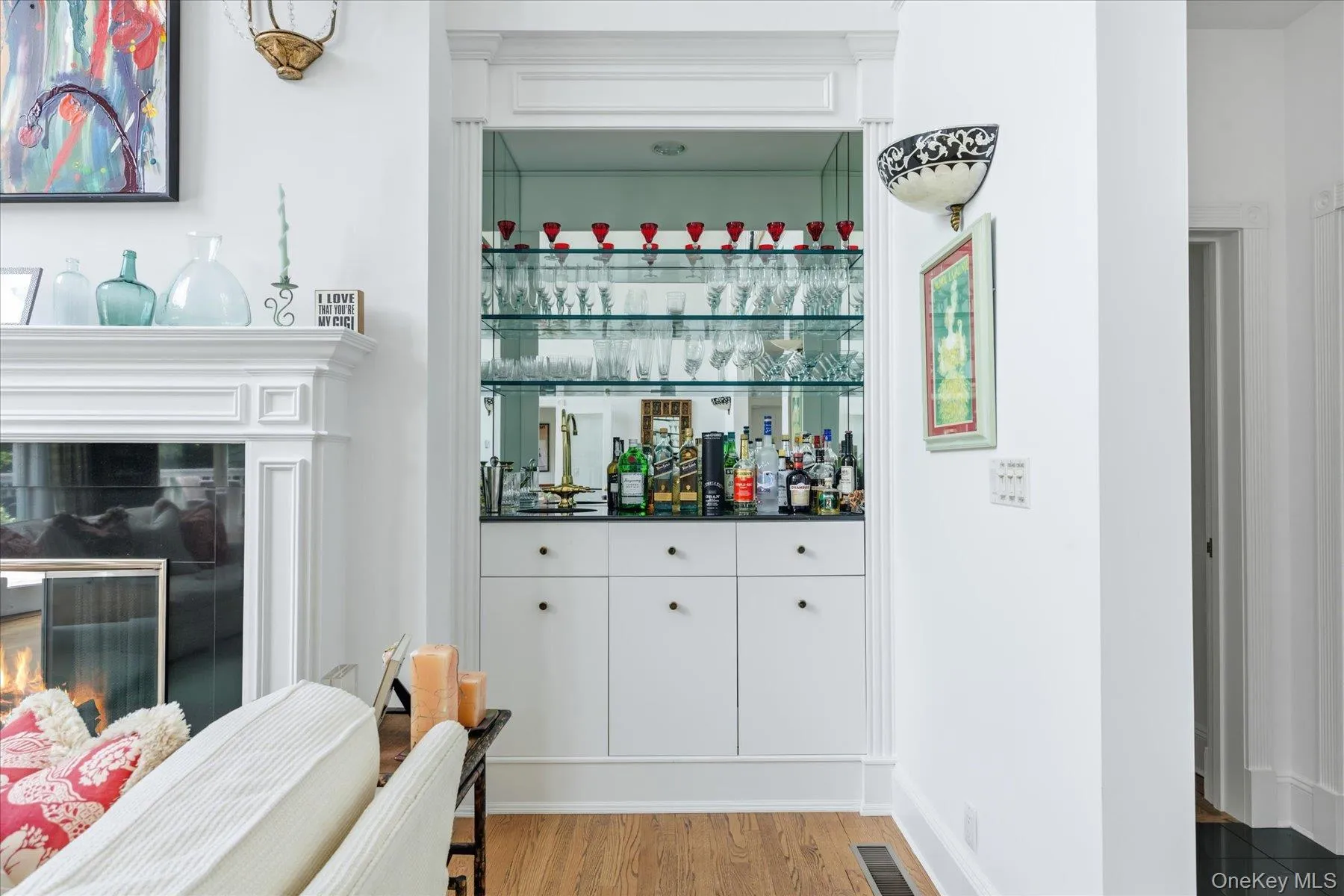 27 Cedar Lane, Southampton, NY, 5 Bedrooms Bedrooms, 11 Rooms Rooms,6 BathroomsBathrooms,Residential,For Rent,Cedar,0,1039774 27 Cedar Lane, Southampton, NY, 5 Bedrooms Bedrooms, 11 Rooms Rooms,6 BathroomsBathrooms,Residential,For Rent,Cedar,0,1039774