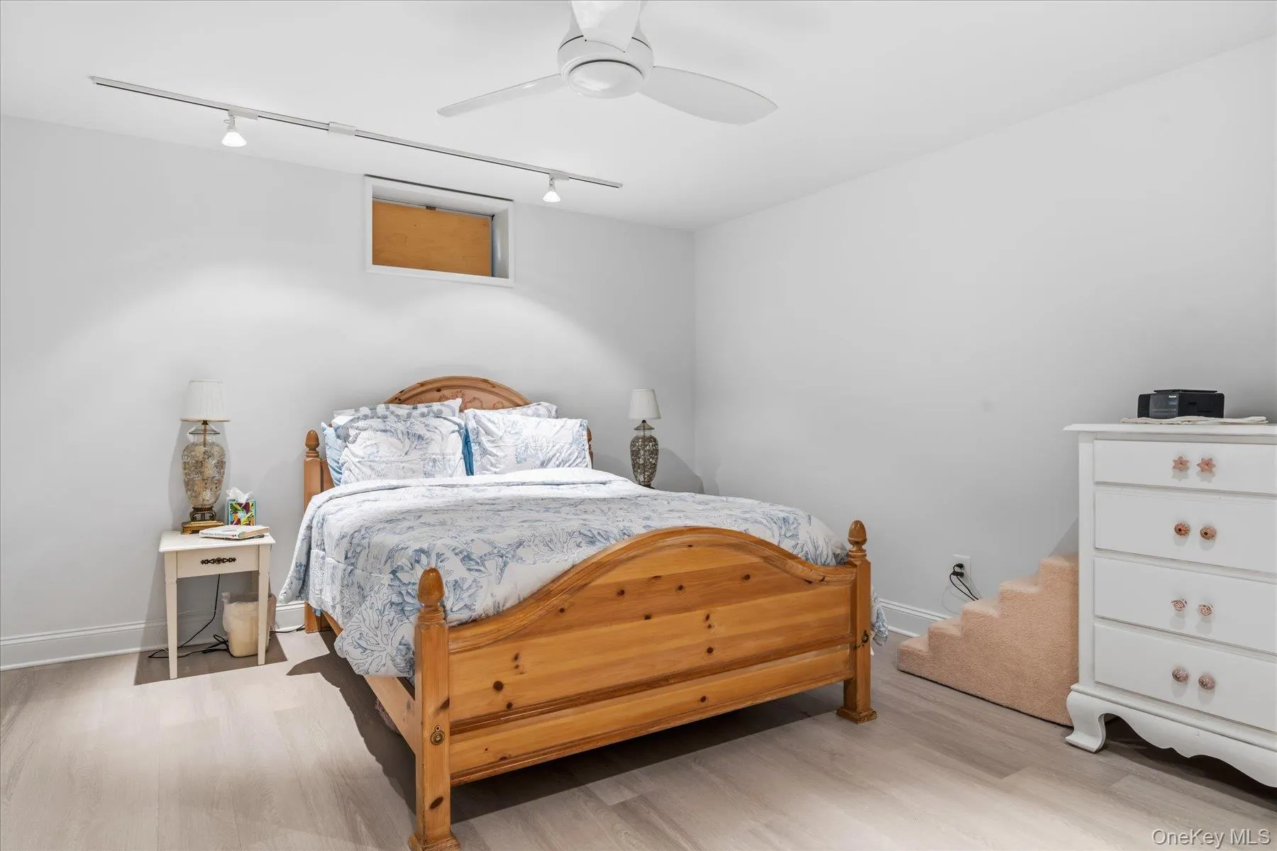 27 Cedar Lane, Southampton, NY, 5 Bedrooms Bedrooms, 11 Rooms Rooms,6 BathroomsBathrooms,Residential,For Rent,Cedar,0,1039774 27 Cedar Lane, Southampton, NY, 5 Bedrooms Bedrooms, 11 Rooms Rooms,6 BathroomsBathrooms,Residential,For Rent,Cedar,0,1039774