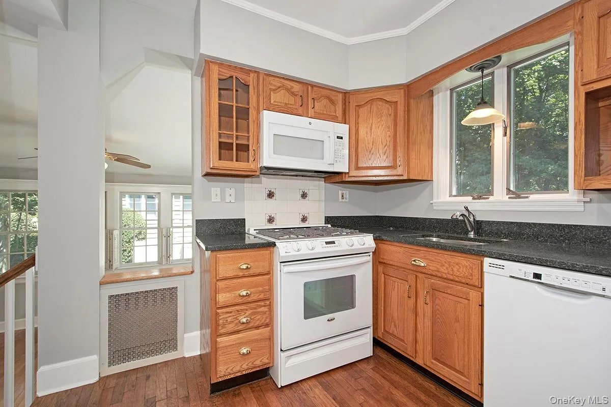 15 Park Street, Rye City, NY, 2 Bedrooms Bedrooms, 6 Rooms Rooms,1 BathroomBathrooms,Residential Lease,For Rent,Park,0,1039781 15 Park Street, Rye City, NY, 2 Bedrooms Bedrooms, 6 Rooms Rooms,1 BathroomBathrooms,Residential Lease,For Rent,Park,0,1039781