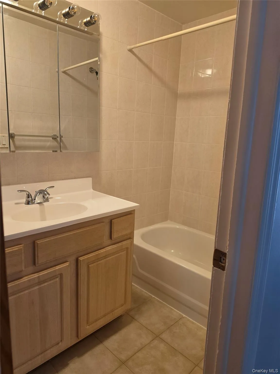 84-33 124th Street, New York, NY, 4 Bedrooms Bedrooms, 6 Rooms Rooms,1 BathroomBathrooms,Residential Lease,For Rent,124th,0,1039786 84-33 124th Street, New York, NY, 4 Bedrooms Bedrooms, 6 Rooms Rooms,1 BathroomBathrooms,Residential Lease,For Rent,124th,0,1039786