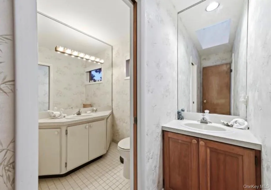 Bathroom Bathroom