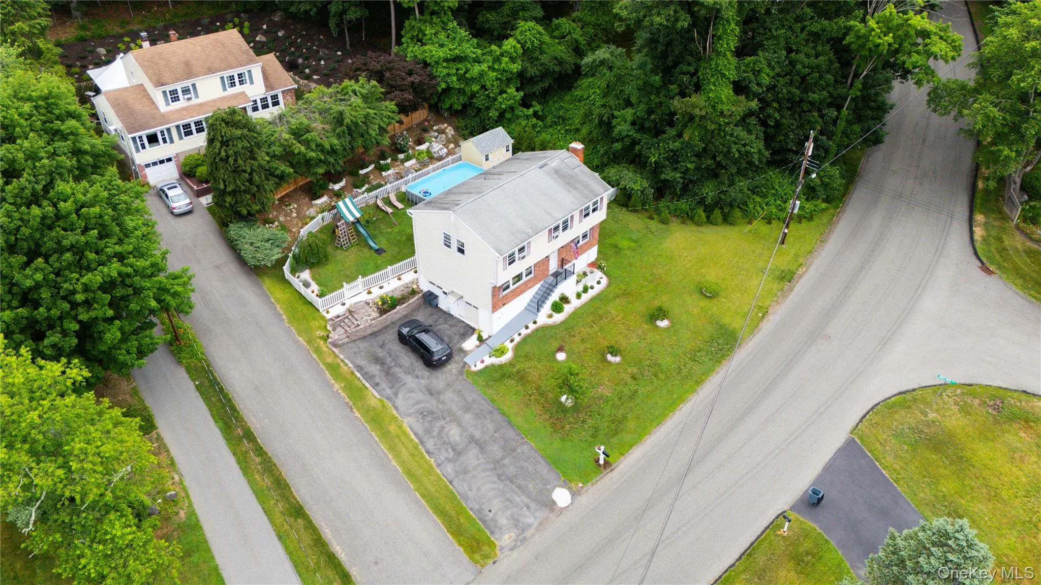 3123 Douglas Drive, Yorktown, NY, 4 Bedrooms Bedrooms, 8 Rooms Rooms,3 BathroomsBathrooms,Residential,For Rent,Douglas,0,1039790 3123 Douglas Drive, Yorktown, NY, 4 Bedrooms Bedrooms, 8 Rooms Rooms,3 BathroomsBathrooms,Residential,For Rent,Douglas,0,1039790