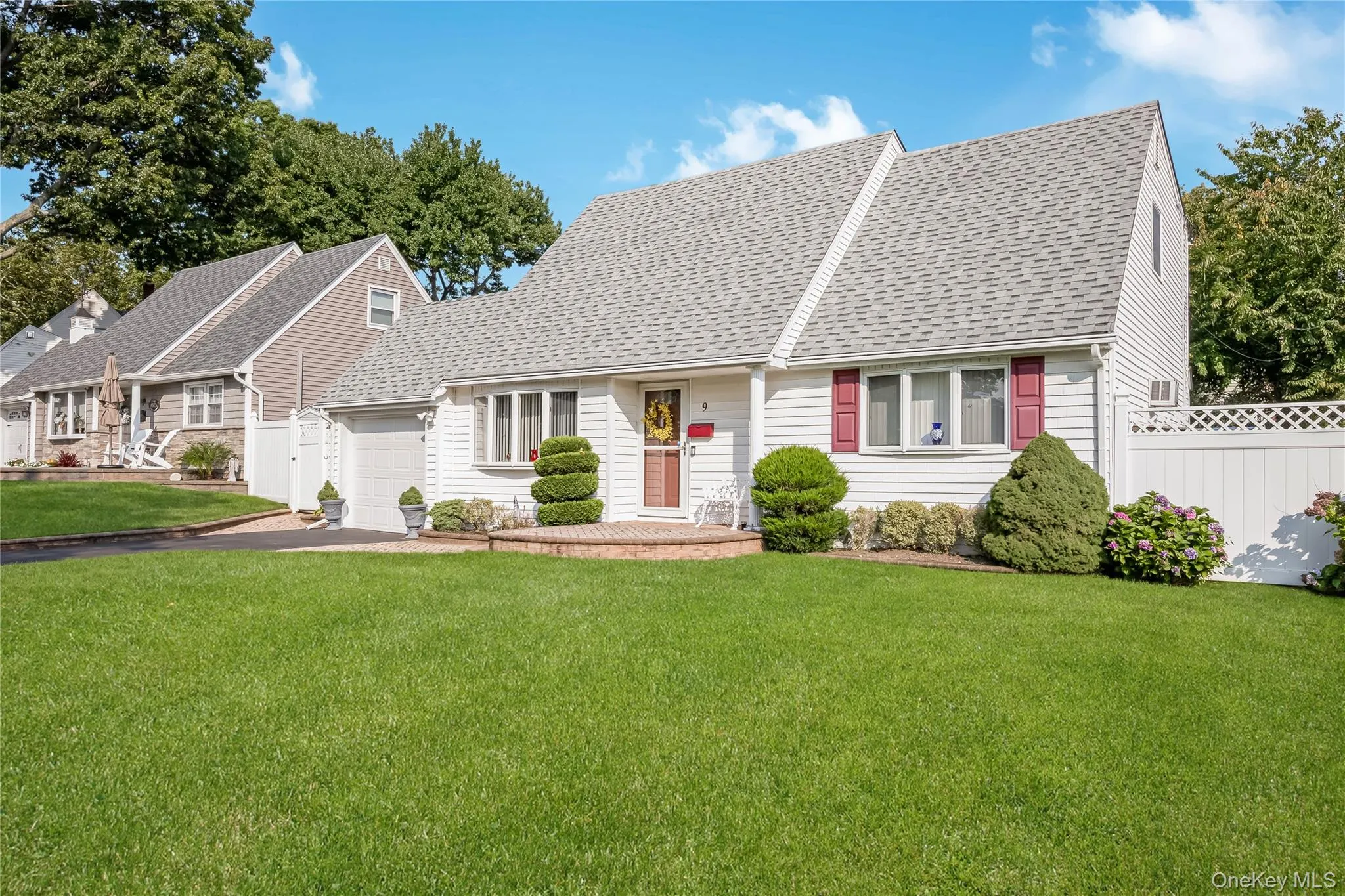9 Linwood Avenue, Oyster Bay, NY, 4 Bedrooms Bedrooms, 7 Rooms Rooms,3 BathroomsBathrooms,Residential,For Rent,Linwood,0,1039800 9 Linwood Avenue, Oyster Bay, NY, 4 Bedrooms Bedrooms, 7 Rooms Rooms,3 BathroomsBathrooms,Residential,For Rent,Linwood,0,1039800