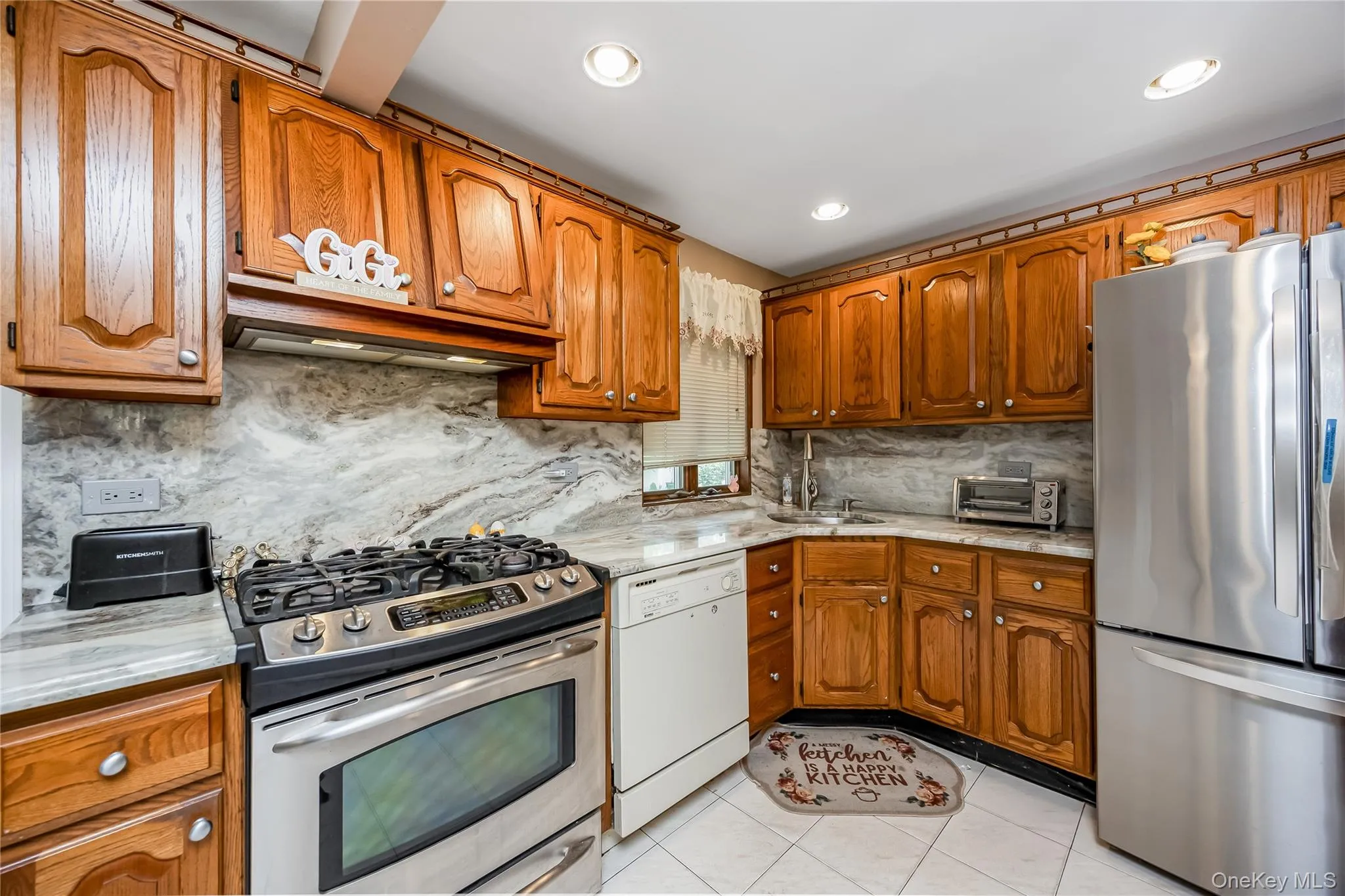 9 Linwood Avenue, Oyster Bay, NY, 4 Bedrooms Bedrooms, 7 Rooms Rooms,3 BathroomsBathrooms,Residential,For Rent,Linwood,0,1039800 9 Linwood Avenue, Oyster Bay, NY, 4 Bedrooms Bedrooms, 7 Rooms Rooms,3 BathroomsBathrooms,Residential,For Rent,Linwood,0,1039800