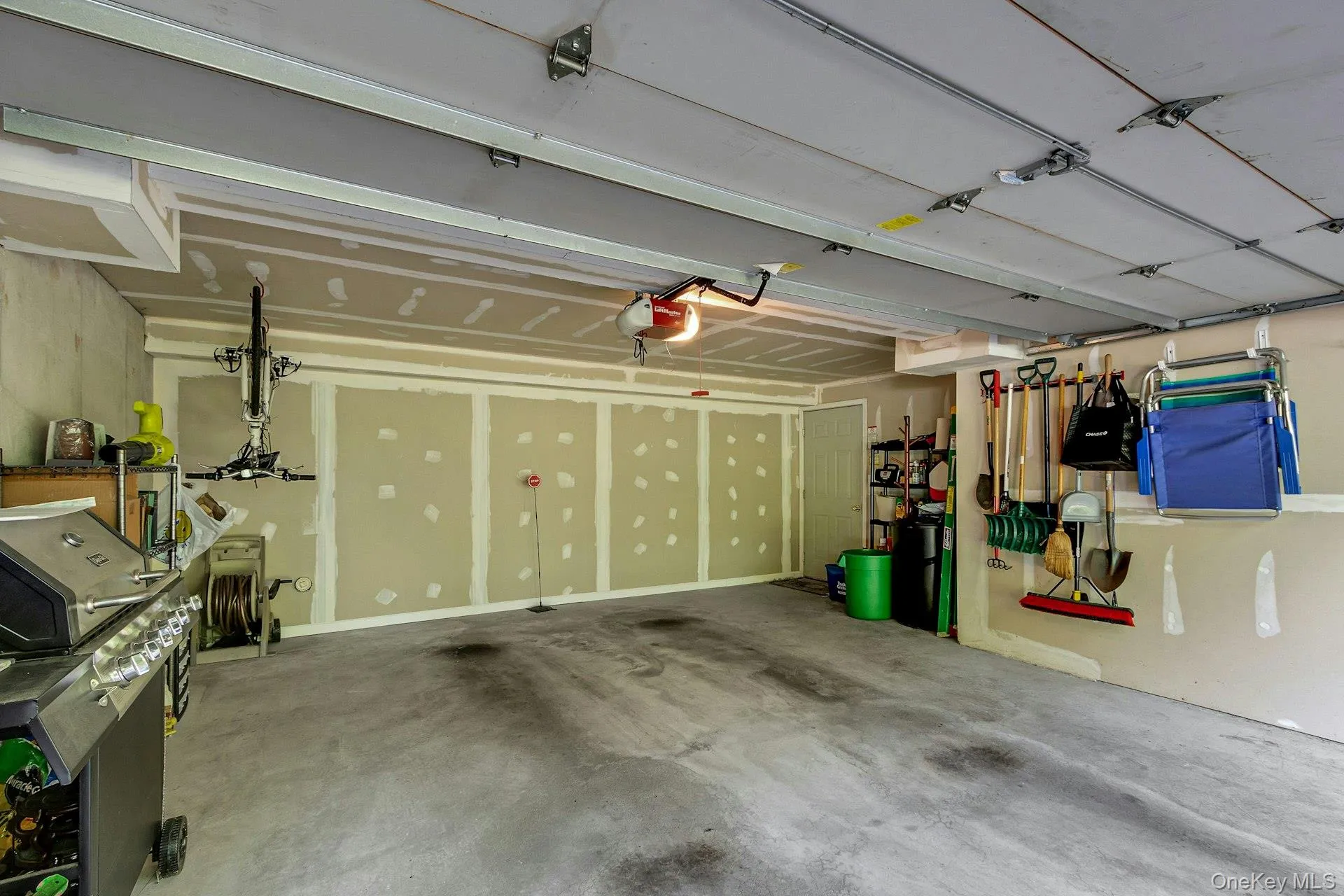 2 Car Garage 2 Car Garage