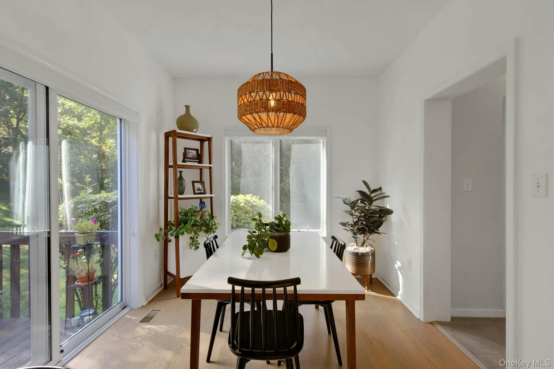 Fully Renovated Eat in Kitchen Fully Renovated Eat in Kitchen