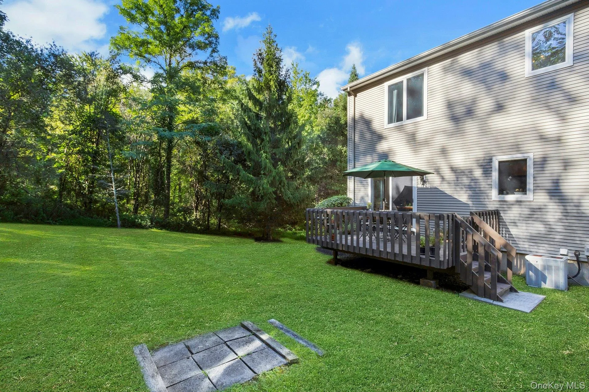 End Unit, Backyard! End Unit, Backyard!