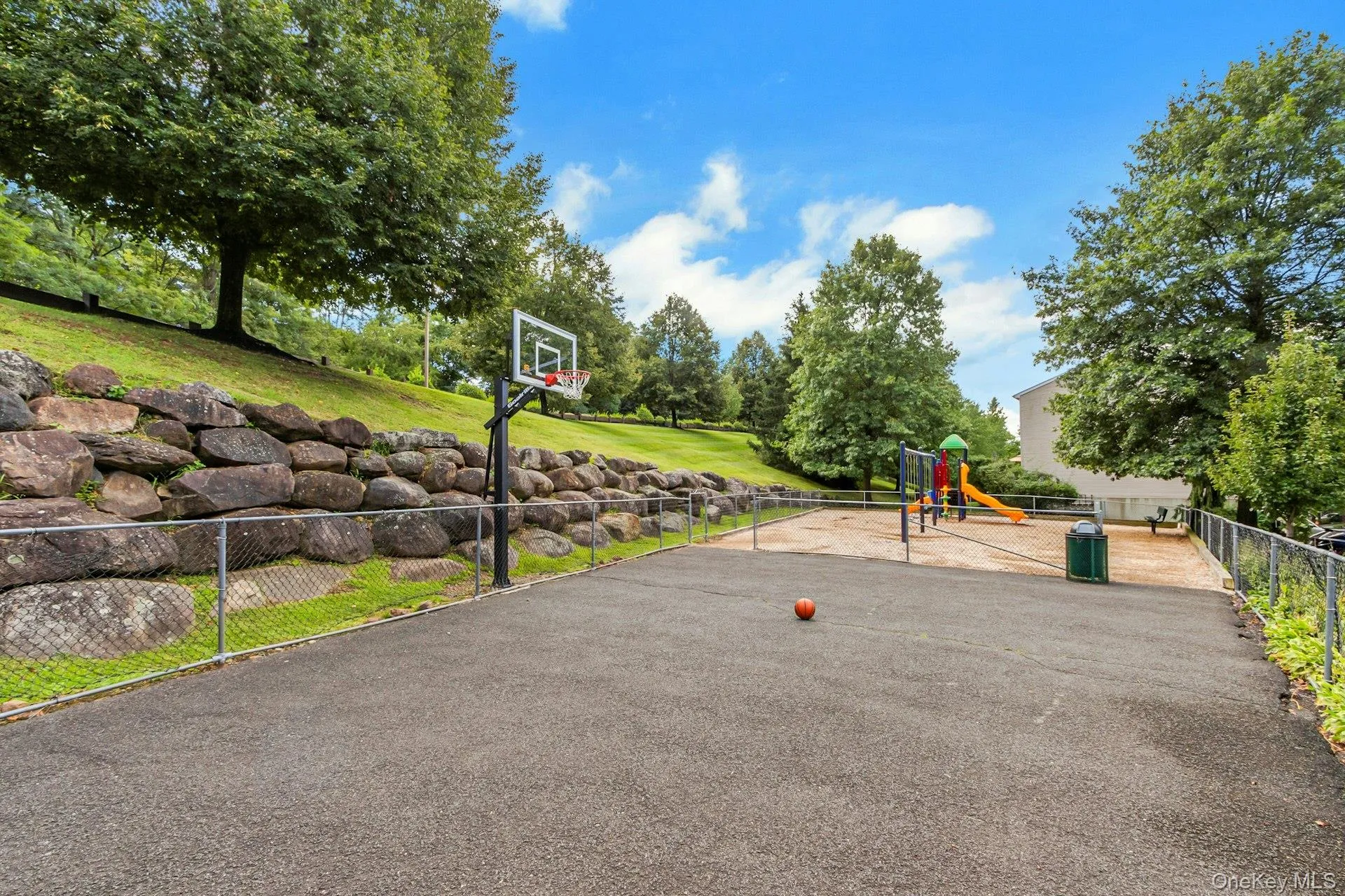 Basketball Basketball