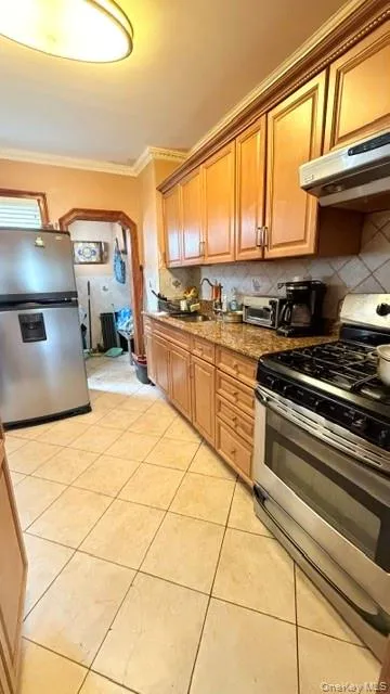 77-03 95th Avenue, New York, NY, 3 Bedrooms Bedrooms, 6 Rooms Rooms,1 BathroomBathrooms,Residential,For Rent,95th,0,1039806 77-03 95th Avenue, New York, NY, 3 Bedrooms Bedrooms, 6 Rooms Rooms,1 BathroomBathrooms,Residential,For Rent,95th,0,1039806