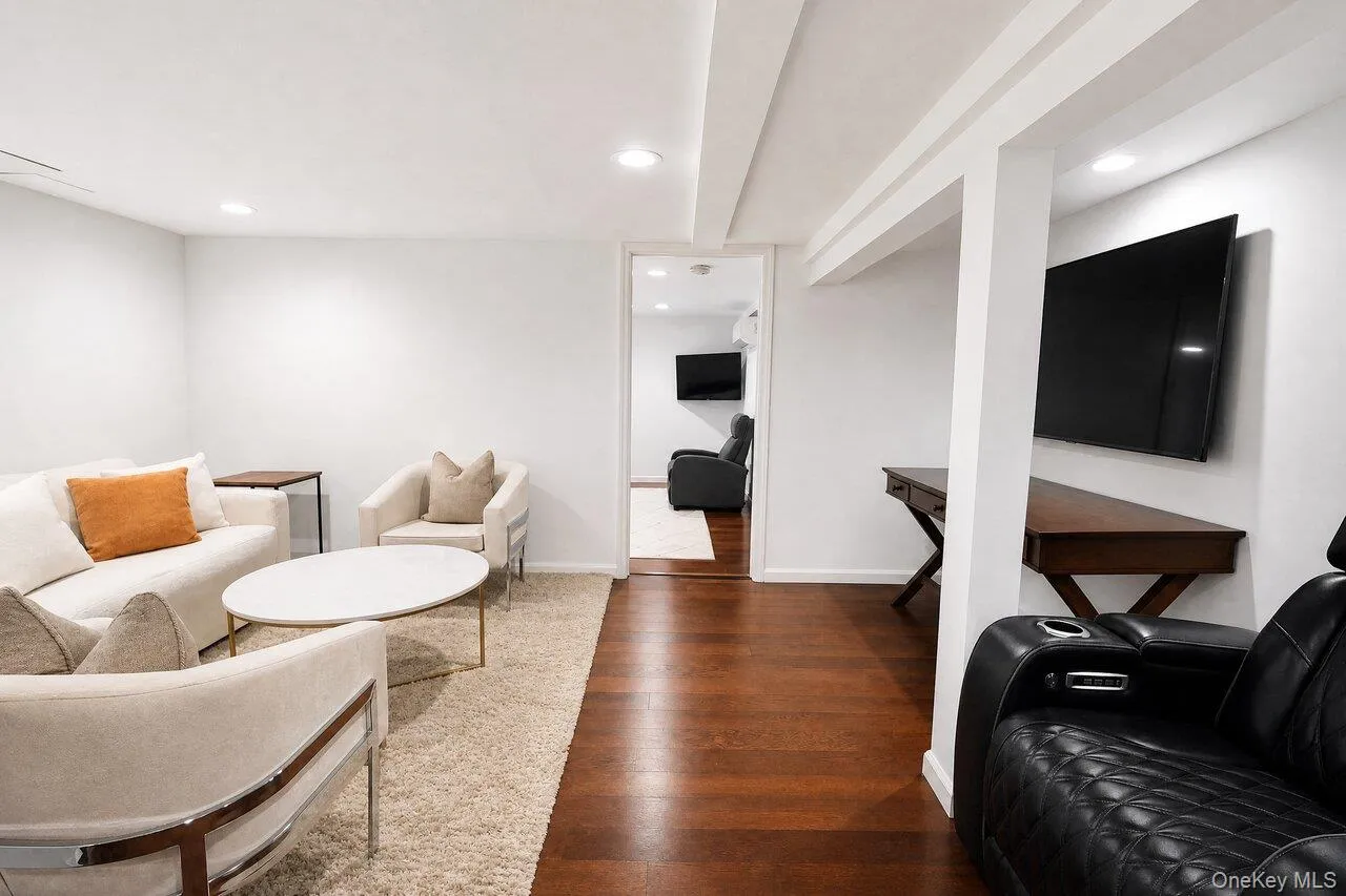 35 Moriches Avenue, Brookhaven, NY, 4 Bedrooms Bedrooms, 4 Rooms Rooms,2 BathroomsBathrooms,Residential,For Rent,Moriches,0,1039808 35 Moriches Avenue, Brookhaven, NY, 4 Bedrooms Bedrooms, 4 Rooms Rooms,2 BathroomsBathrooms,Residential,For Rent,Moriches,0,1039808