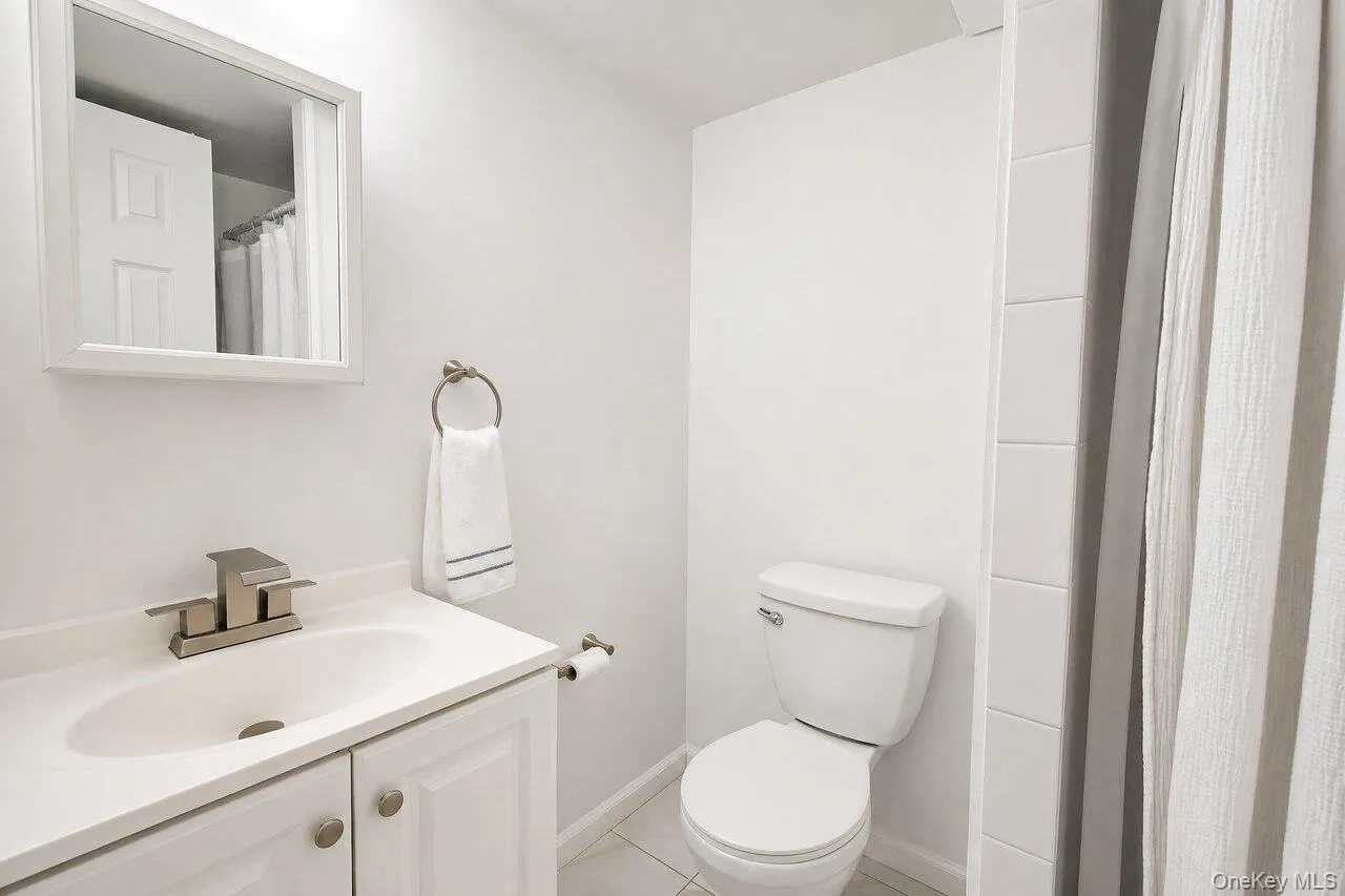 35 Moriches Avenue, Brookhaven, NY, 4 Bedrooms Bedrooms, 4 Rooms Rooms,2 BathroomsBathrooms,Residential,For Rent,Moriches,0,1039808 35 Moriches Avenue, Brookhaven, NY, 4 Bedrooms Bedrooms, 4 Rooms Rooms,2 BathroomsBathrooms,Residential,For Rent,Moriches,0,1039808