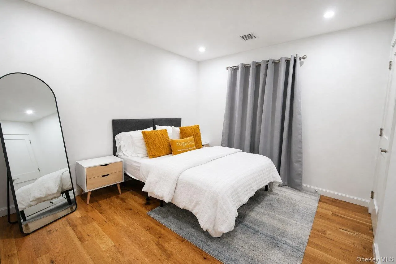 35 Moriches Avenue, Brookhaven, NY, 4 Bedrooms Bedrooms, 4 Rooms Rooms,2 BathroomsBathrooms,Residential,For Rent,Moriches,0,1039808 35 Moriches Avenue, Brookhaven, NY, 4 Bedrooms Bedrooms, 4 Rooms Rooms,2 BathroomsBathrooms,Residential,For Rent,Moriches,0,1039808