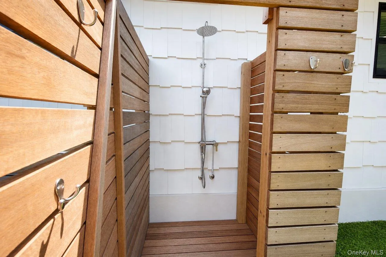 35 Moriches Avenue, Brookhaven, NY, 4 Bedrooms Bedrooms, 4 Rooms Rooms,2 BathroomsBathrooms,Residential,For Rent,Moriches,0,1039808 35 Moriches Avenue, Brookhaven, NY, 4 Bedrooms Bedrooms, 4 Rooms Rooms,2 BathroomsBathrooms,Residential,For Rent,Moriches,0,1039808