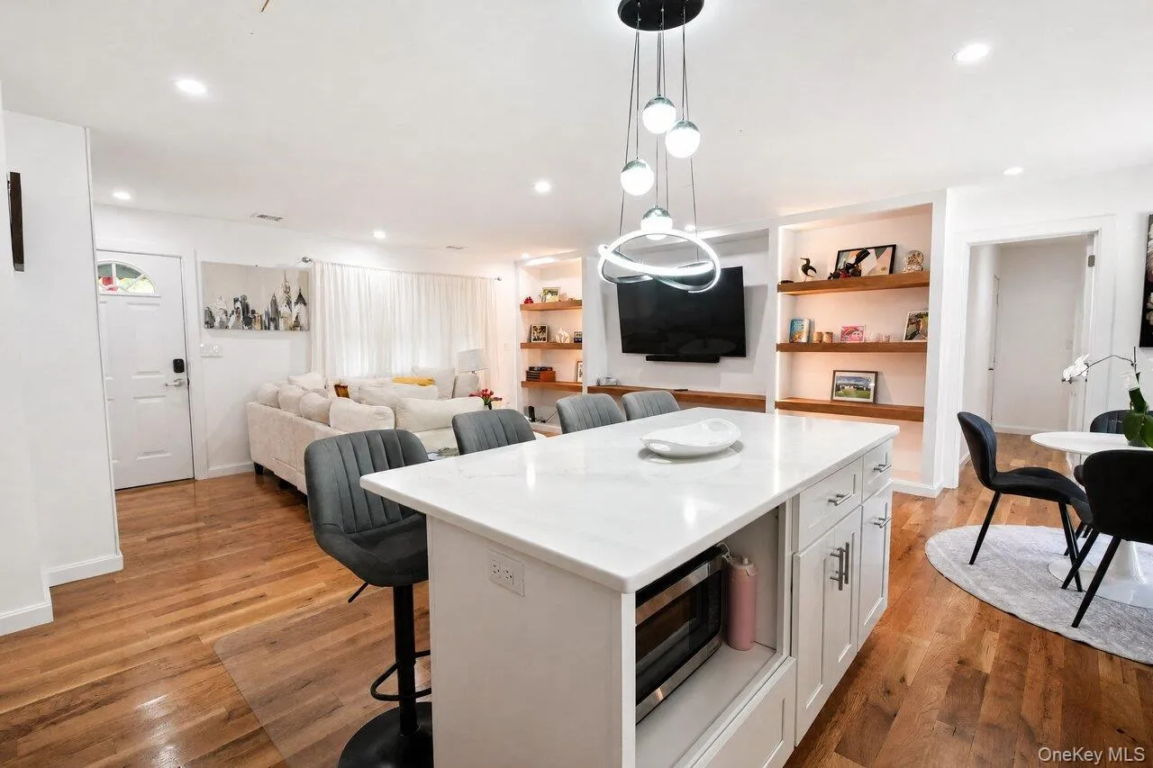 35 Moriches Avenue, Brookhaven, NY, 4 Bedrooms Bedrooms, 4 Rooms Rooms,2 BathroomsBathrooms,Residential,For Rent,Moriches,0,1039808 35 Moriches Avenue, Brookhaven, NY, 4 Bedrooms Bedrooms, 4 Rooms Rooms,2 BathroomsBathrooms,Residential,For Rent,Moriches,0,1039808