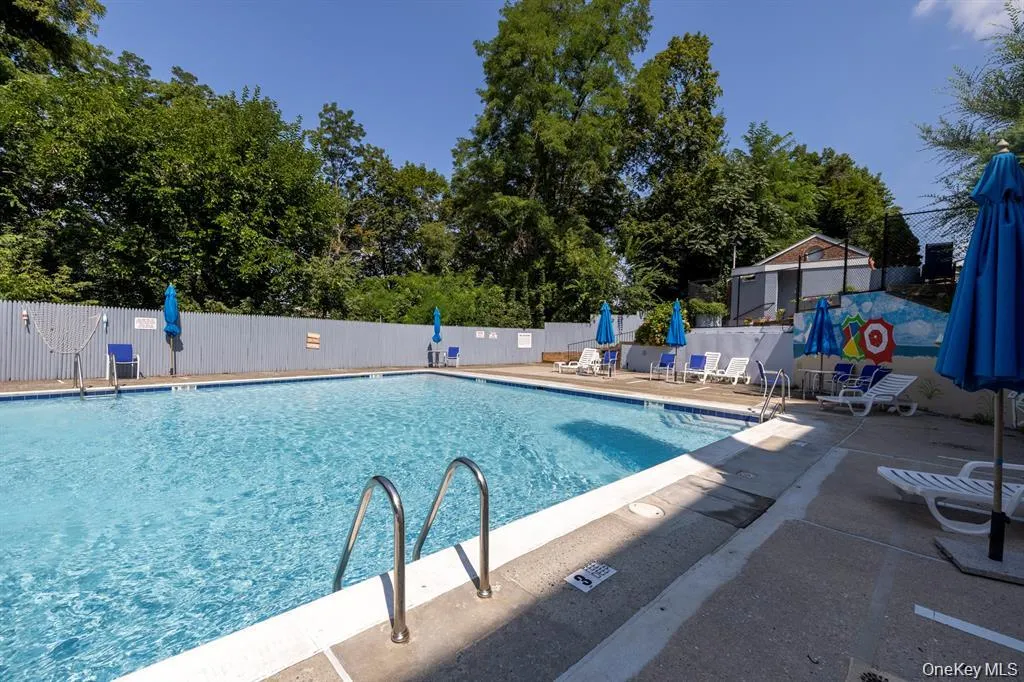 Pool Pool