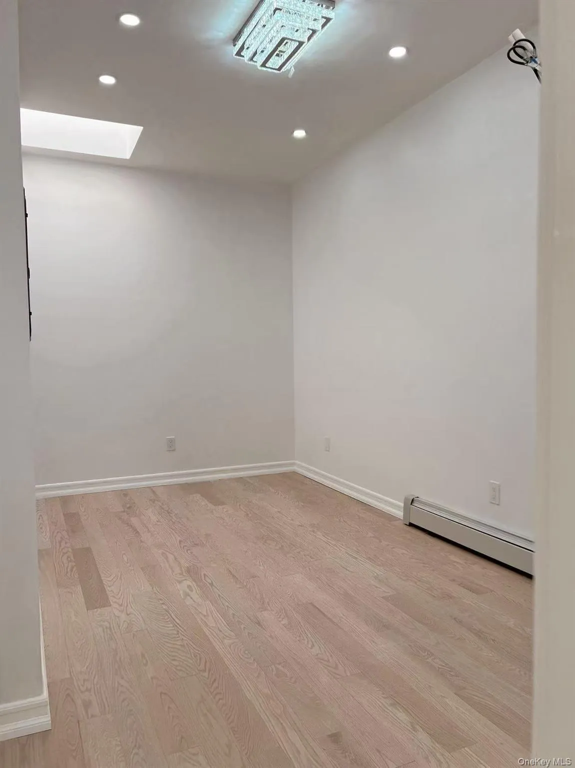 1110 Cypress Avenue, New York, NY, 2 Bedrooms Bedrooms, 4 Rooms Rooms,1 BathroomBathrooms,Residential Lease,For Rent,Cypress,0,1039814 1110 Cypress Avenue, New York, NY, 2 Bedrooms Bedrooms, 4 Rooms Rooms,1 BathroomBathrooms,Residential Lease,For Rent,Cypress,0,1039814