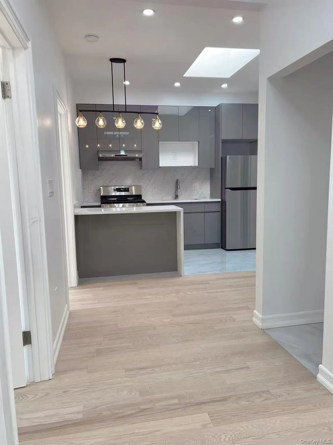 1110 Cypress Avenue, New York, NY, 2 Bedrooms Bedrooms, 4 Rooms Rooms,1 BathroomBathrooms,Residential Lease,For Rent,Cypress,0,1039814 1110 Cypress Avenue, New York, NY, 2 Bedrooms Bedrooms, 4 Rooms Rooms,1 BathroomBathrooms,Residential Lease,For Rent,Cypress,0,1039814