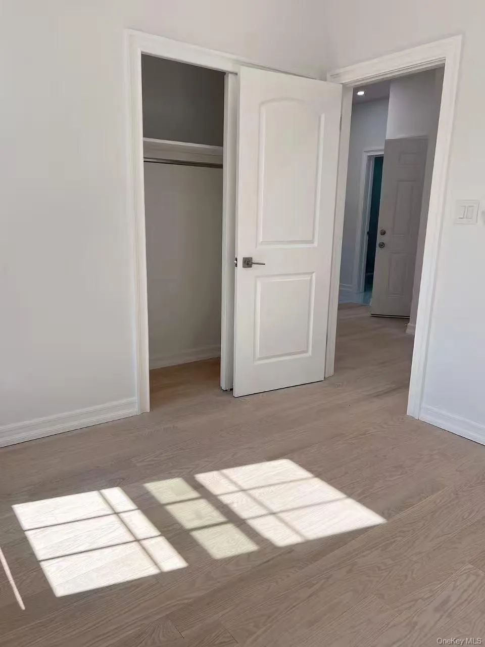1110 Cypress Avenue, New York, NY, 2 Bedrooms Bedrooms, 4 Rooms Rooms,1 BathroomBathrooms,Residential Lease,For Rent,Cypress,0,1039814 1110 Cypress Avenue, New York, NY, 2 Bedrooms Bedrooms, 4 Rooms Rooms,1 BathroomBathrooms,Residential Lease,For Rent,Cypress,0,1039814