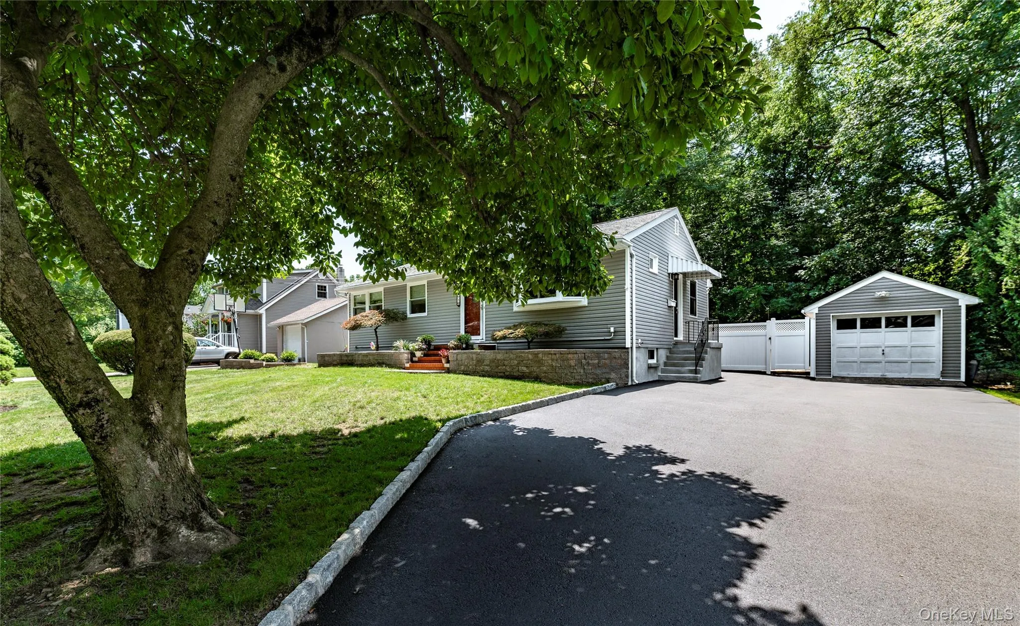 5 Nelson Place, Clarkstown, NY, 3 Bedrooms Bedrooms, 10 Rooms Rooms,2 BathroomsBathrooms,Residential,For Rent,Nelson,0,1039815 5 Nelson Place, Clarkstown, NY, 3 Bedrooms Bedrooms, 10 Rooms Rooms,2 BathroomsBathrooms,Residential,For Rent,Nelson,0,1039815