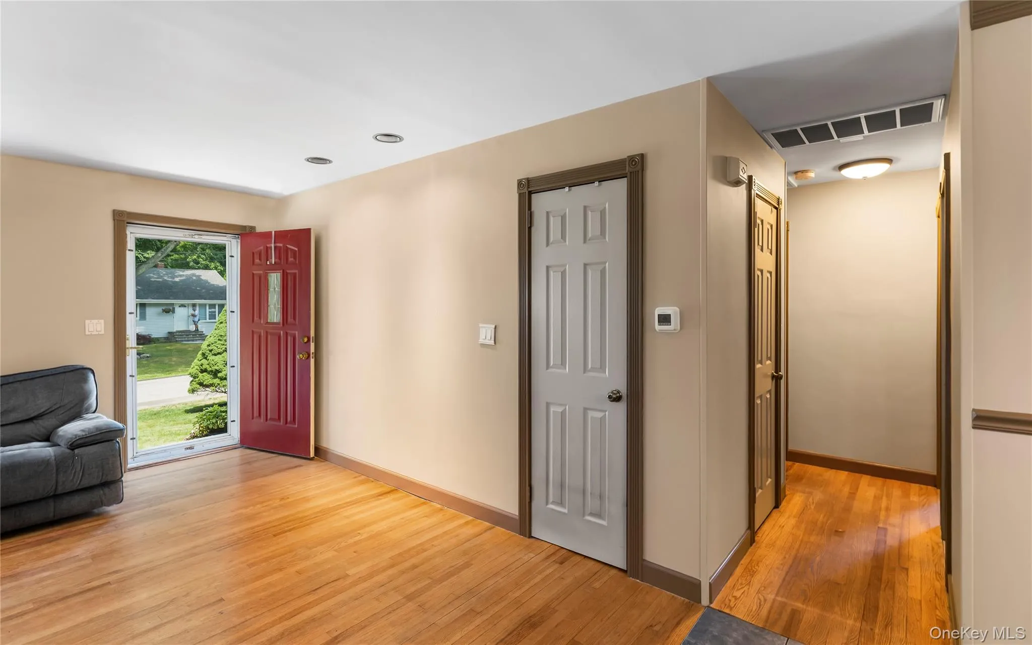 5 Nelson Place, Clarkstown, NY, 3 Bedrooms Bedrooms, 10 Rooms Rooms,2 BathroomsBathrooms,Residential,For Rent,Nelson,0,1039815 5 Nelson Place, Clarkstown, NY, 3 Bedrooms Bedrooms, 10 Rooms Rooms,2 BathroomsBathrooms,Residential,For Rent,Nelson,0,1039815