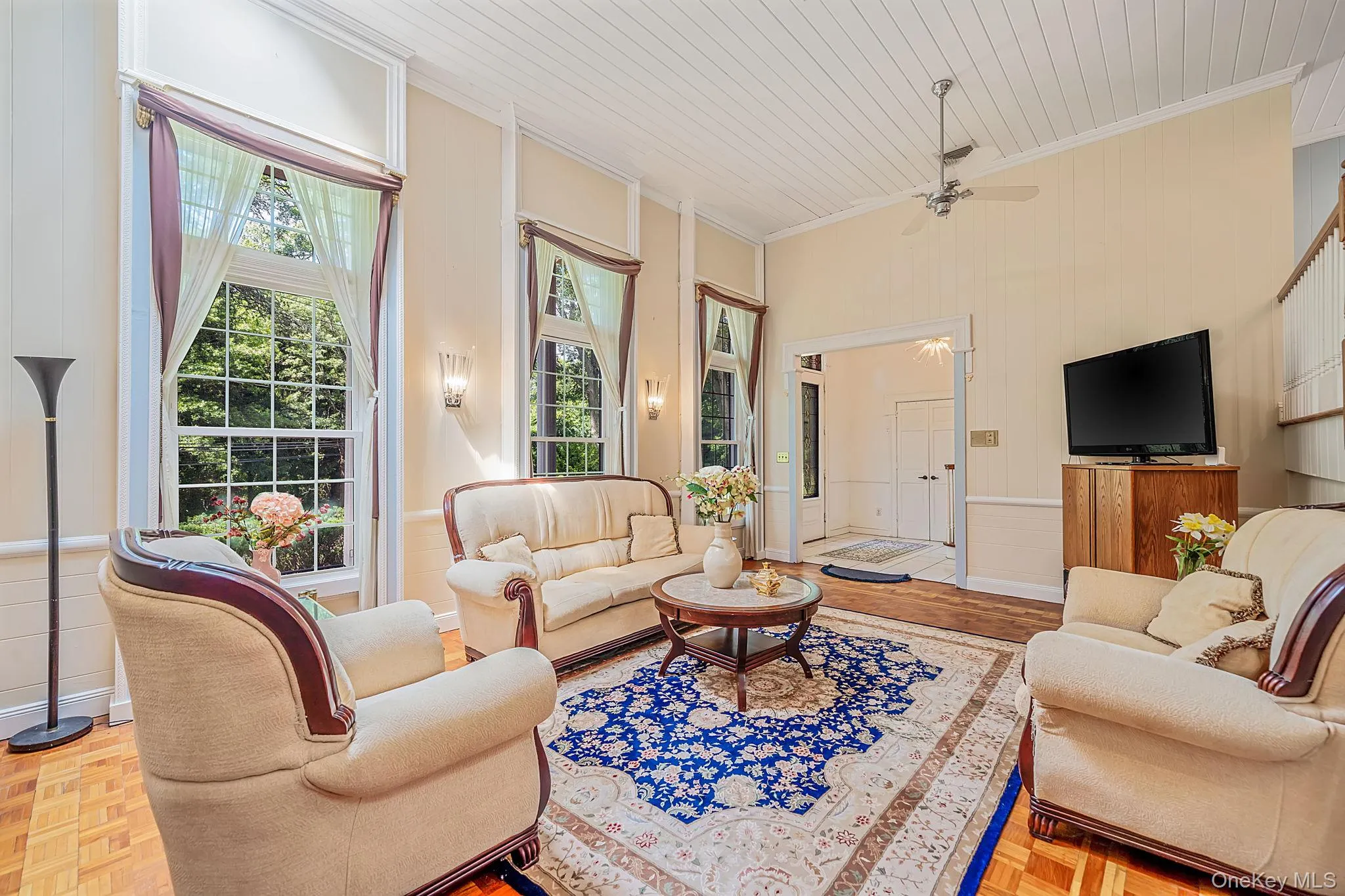 23 Colonial Drive, Smithtown, NY, 5 Bedrooms Bedrooms, 13 Rooms Rooms,4 BathroomsBathrooms,Residential,For Rent,Colonial,0,1039816 23 Colonial Drive, Smithtown, NY, 5 Bedrooms Bedrooms, 13 Rooms Rooms,4 BathroomsBathrooms,Residential,For Rent,Colonial,0,1039816