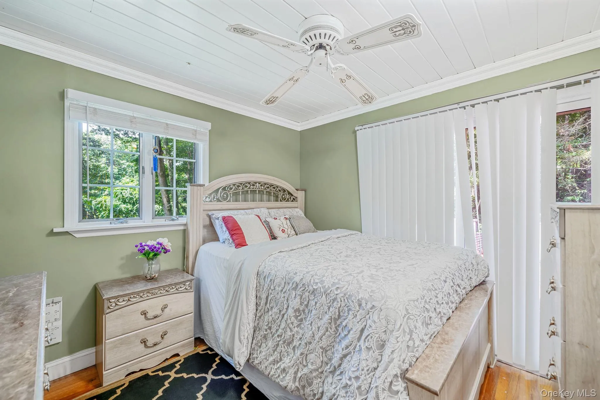 23 Colonial Drive, Smithtown, NY, 5 Bedrooms Bedrooms, 13 Rooms Rooms,4 BathroomsBathrooms,Residential,For Rent,Colonial,0,1039816 23 Colonial Drive, Smithtown, NY, 5 Bedrooms Bedrooms, 13 Rooms Rooms,4 BathroomsBathrooms,Residential,For Rent,Colonial,0,1039816