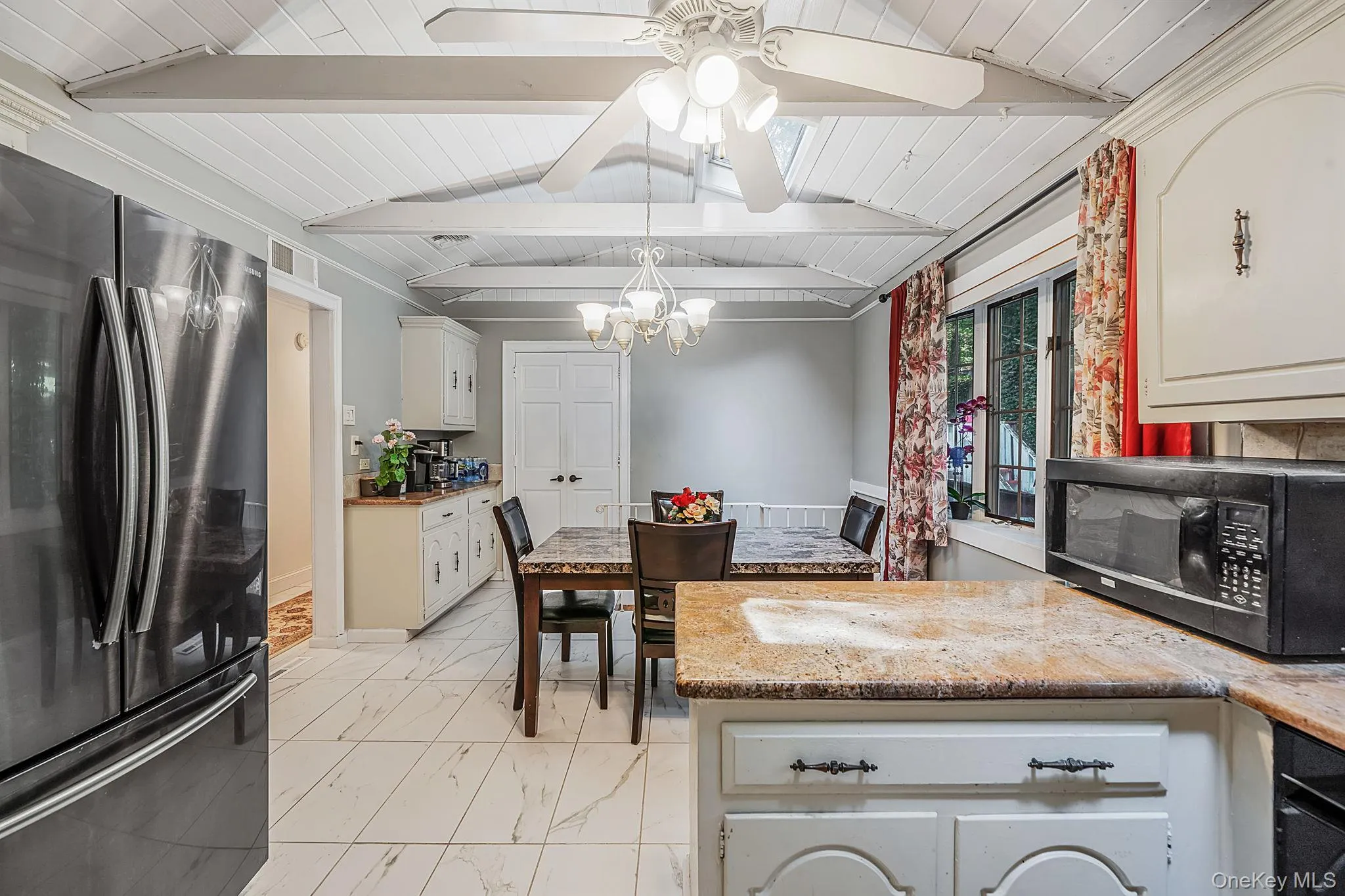 23 Colonial Drive, Smithtown, NY, 5 Bedrooms Bedrooms, 13 Rooms Rooms,4 BathroomsBathrooms,Residential,For Rent,Colonial,0,1039816 23 Colonial Drive, Smithtown, NY, 5 Bedrooms Bedrooms, 13 Rooms Rooms,4 BathroomsBathrooms,Residential,For Rent,Colonial,0,1039816
