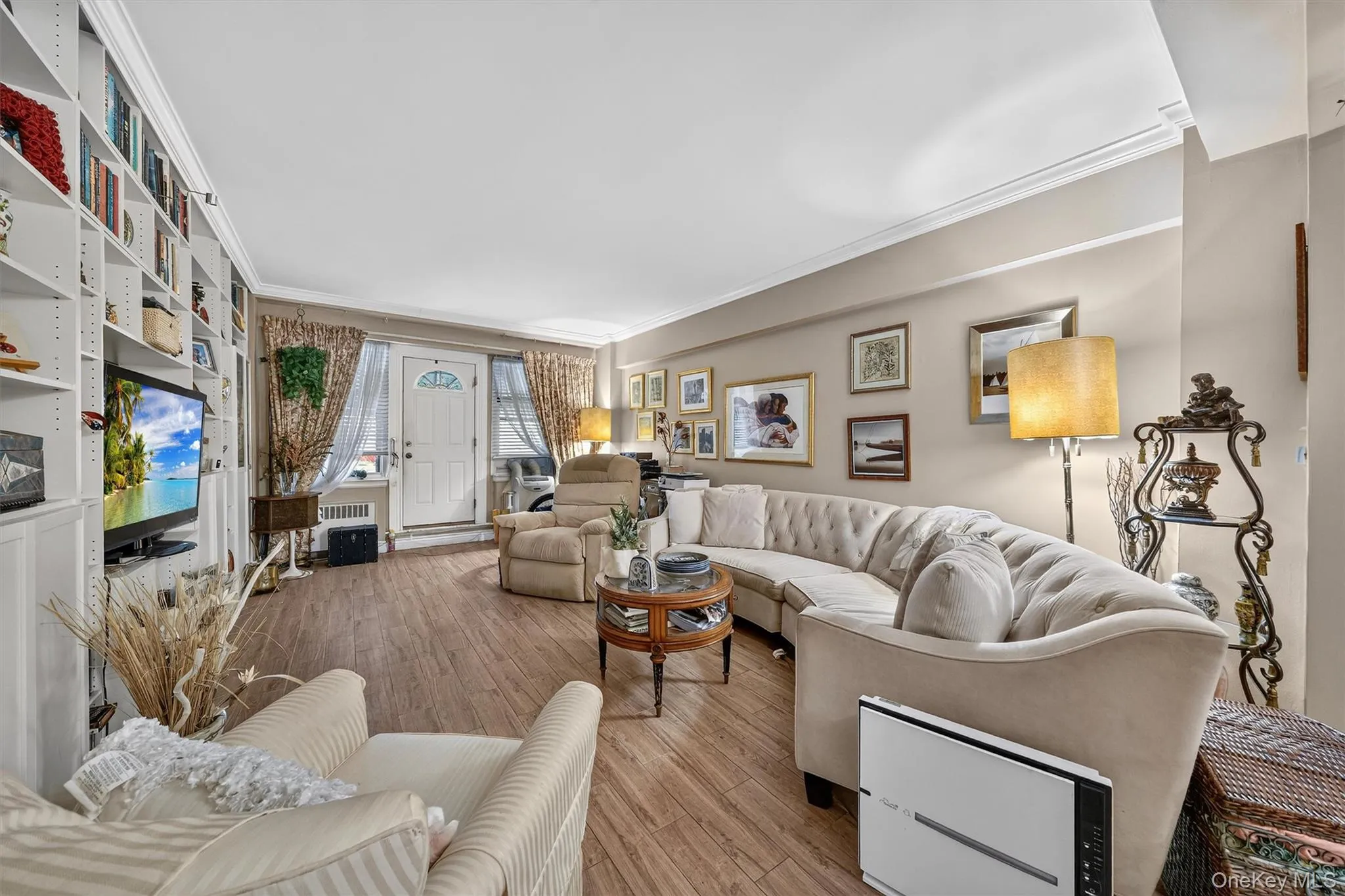 280 Collins Avenue, Mount Vernon, NY, 3 Bedrooms Bedrooms, 5 Rooms Rooms,2 BathroomsBathrooms,Residential,For Rent,Collins,0,1039817 280 Collins Avenue, Mount Vernon, NY, 3 Bedrooms Bedrooms, 5 Rooms Rooms,2 BathroomsBathrooms,Residential,For Rent,Collins,0,1039817
