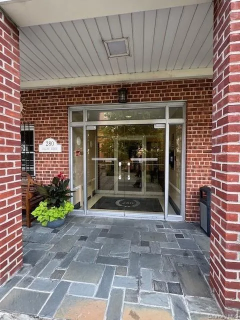 280 Collins Avenue, Mount Vernon, NY, 3 Bedrooms Bedrooms, 5 Rooms Rooms,2 BathroomsBathrooms,Residential,For Rent,Collins,0,1039817 280 Collins Avenue, Mount Vernon, NY, 3 Bedrooms Bedrooms, 5 Rooms Rooms,2 BathroomsBathrooms,Residential,For Rent,Collins,0,1039817