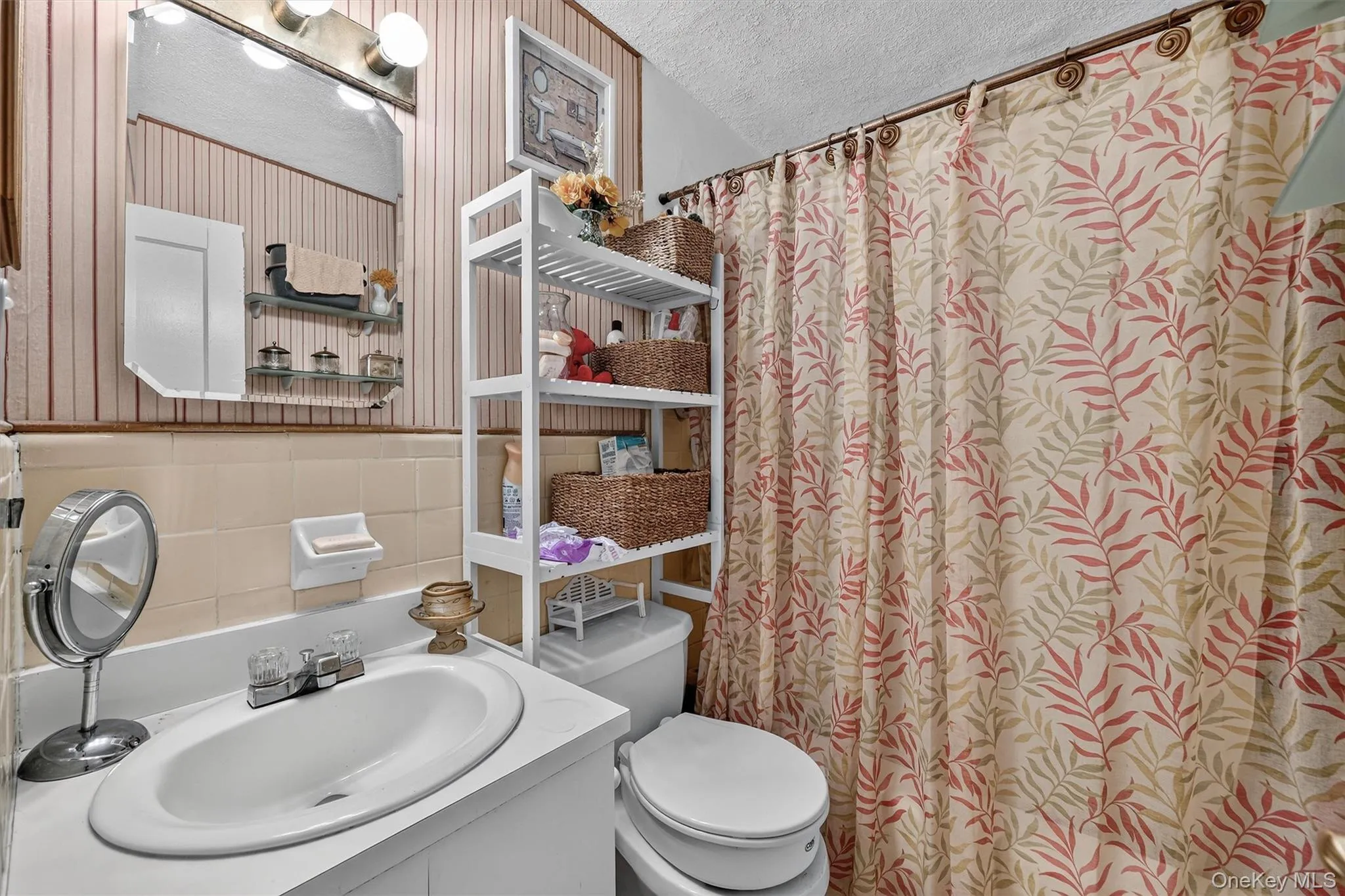280 Collins Avenue, Mount Vernon, NY, 3 Bedrooms Bedrooms, 5 Rooms Rooms,2 BathroomsBathrooms,Residential,For Rent,Collins,0,1039817 280 Collins Avenue, Mount Vernon, NY, 3 Bedrooms Bedrooms, 5 Rooms Rooms,2 BathroomsBathrooms,Residential,For Rent,Collins,0,1039817
