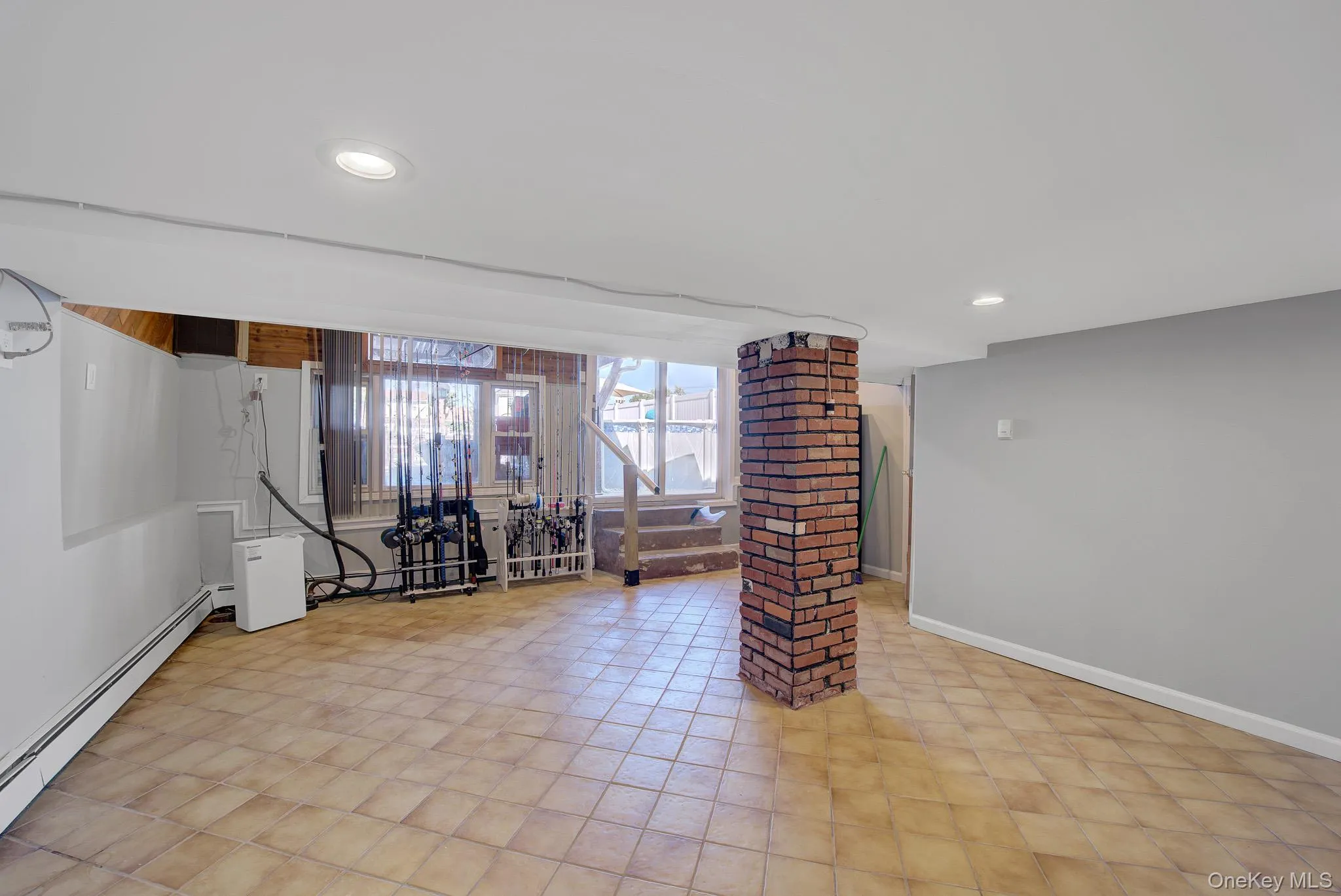 76 Suffolk Road, Hempstead, NY, 2 Bedrooms Bedrooms, 5 Rooms Rooms,2 BathroomsBathrooms,Residential,For Rent,Suffolk,0,1039818 76 Suffolk Road, Hempstead, NY, 2 Bedrooms Bedrooms, 5 Rooms Rooms,2 BathroomsBathrooms,Residential,For Rent,Suffolk,0,1039818