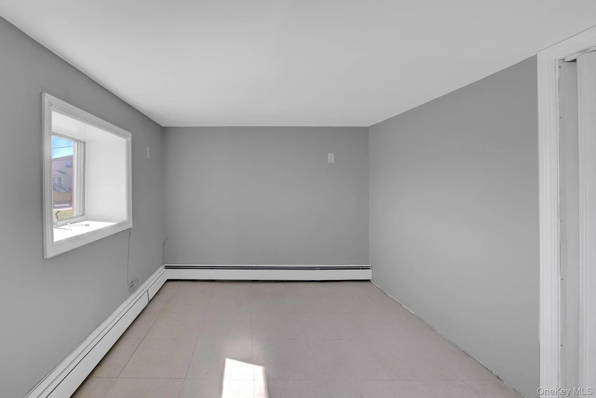 76 Suffolk Road, Hempstead, NY, 2 Bedrooms Bedrooms, 5 Rooms Rooms,2 BathroomsBathrooms,Residential,For Rent,Suffolk,0,1039818 76 Suffolk Road, Hempstead, NY, 2 Bedrooms Bedrooms, 5 Rooms Rooms,2 BathroomsBathrooms,Residential,For Rent,Suffolk,0,1039818