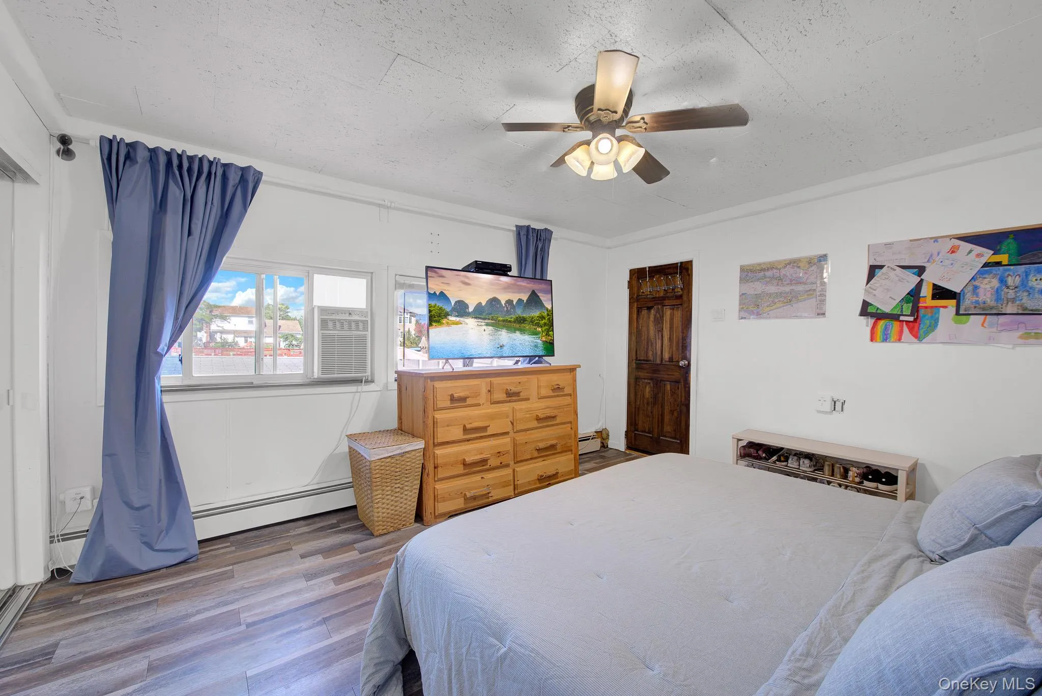 76 Suffolk Road, Hempstead, NY, 2 Bedrooms Bedrooms, 5 Rooms Rooms,2 BathroomsBathrooms,Residential,For Rent,Suffolk,0,1039818 76 Suffolk Road, Hempstead, NY, 2 Bedrooms Bedrooms, 5 Rooms Rooms,2 BathroomsBathrooms,Residential,For Rent,Suffolk,0,1039818