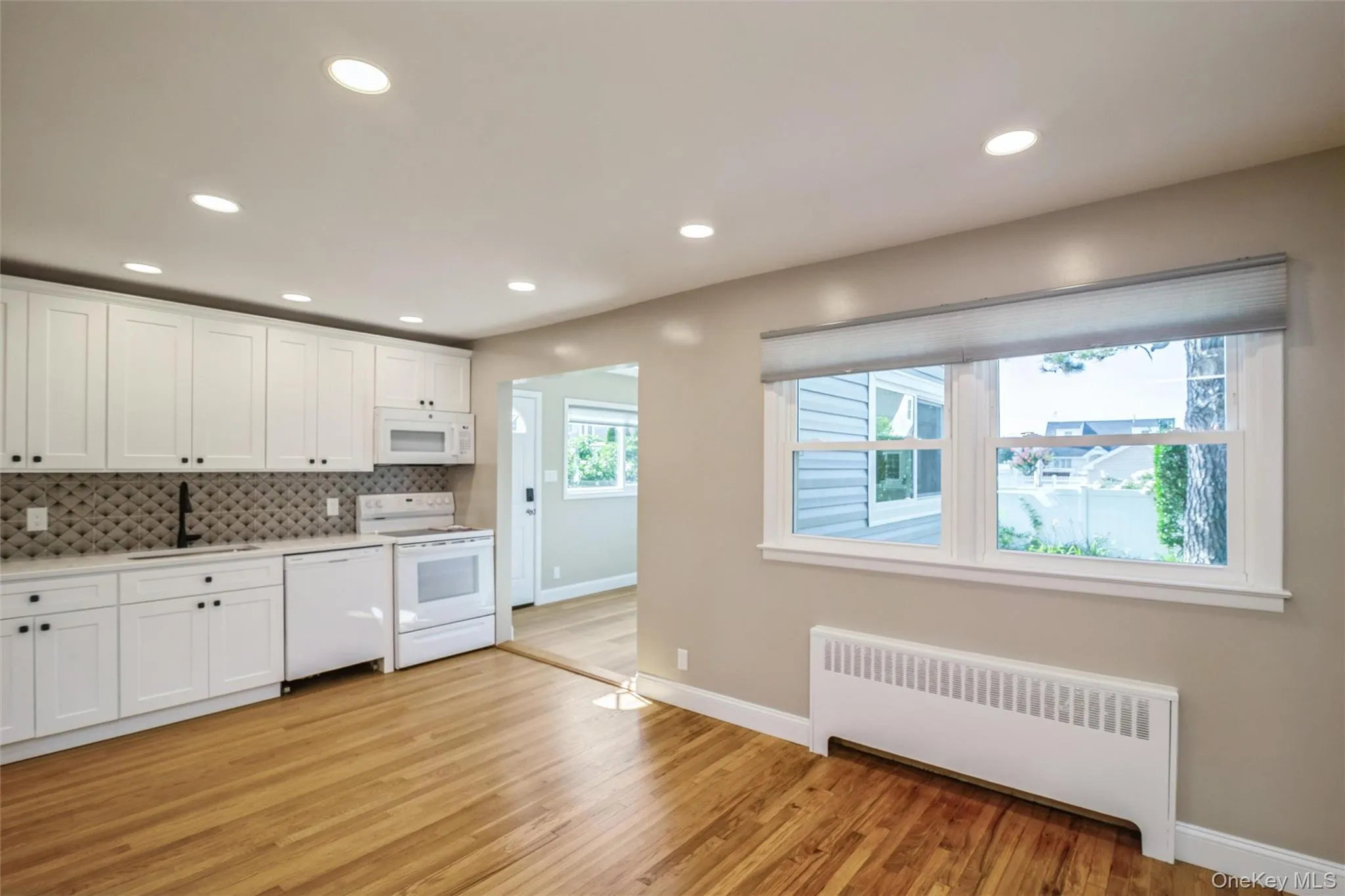 216 Hawthorne Street, Oyster Bay, NY, 4 Bedrooms Bedrooms, 7 Rooms Rooms,2 BathroomsBathrooms,Residential,For Rent,Hawthorne,0,1039823 216 Hawthorne Street, Oyster Bay, NY, 4 Bedrooms Bedrooms, 7 Rooms Rooms,2 BathroomsBathrooms,Residential,For Rent,Hawthorne,0,1039823