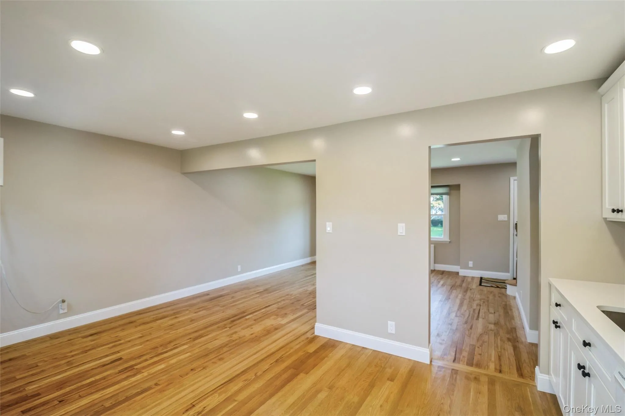 216 Hawthorne Street, Oyster Bay, NY, 4 Bedrooms Bedrooms, 7 Rooms Rooms,2 BathroomsBathrooms,Residential,For Rent,Hawthorne,0,1039823 216 Hawthorne Street, Oyster Bay, NY, 4 Bedrooms Bedrooms, 7 Rooms Rooms,2 BathroomsBathrooms,Residential,For Rent,Hawthorne,0,1039823