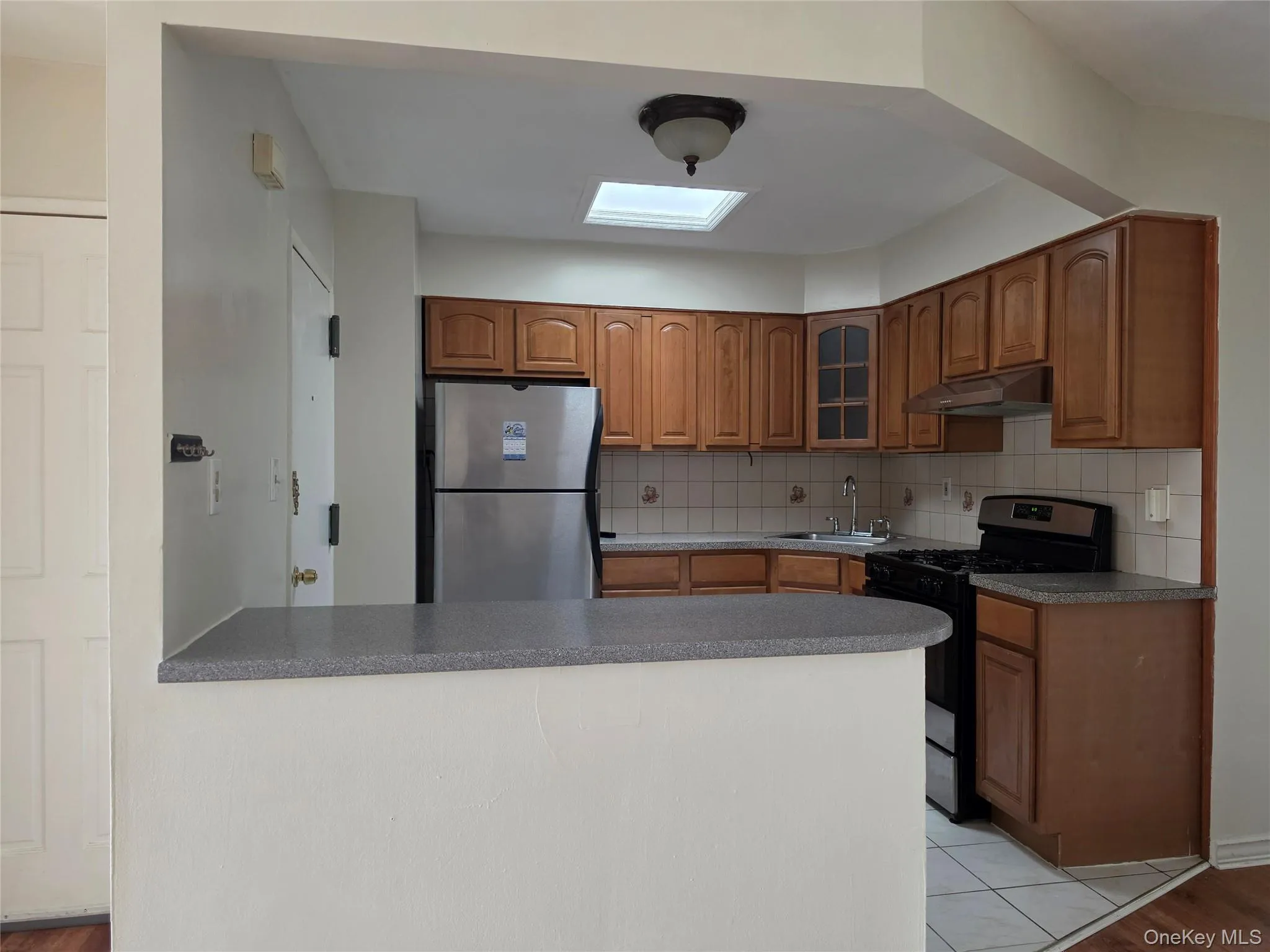 61-25 75th Street, New York, NY, 3 Bedroom Bedrooms, 5 Room Rooms,2 BathroomBathrooms,Residential Lease,For Rent,75th,0,1039833 61-25 75th Street, New York, NY, 3 Bedroom Bedrooms, 5 Room Rooms,2 BathroomBathrooms,Residential Lease,For Rent,75th,0,1039833
