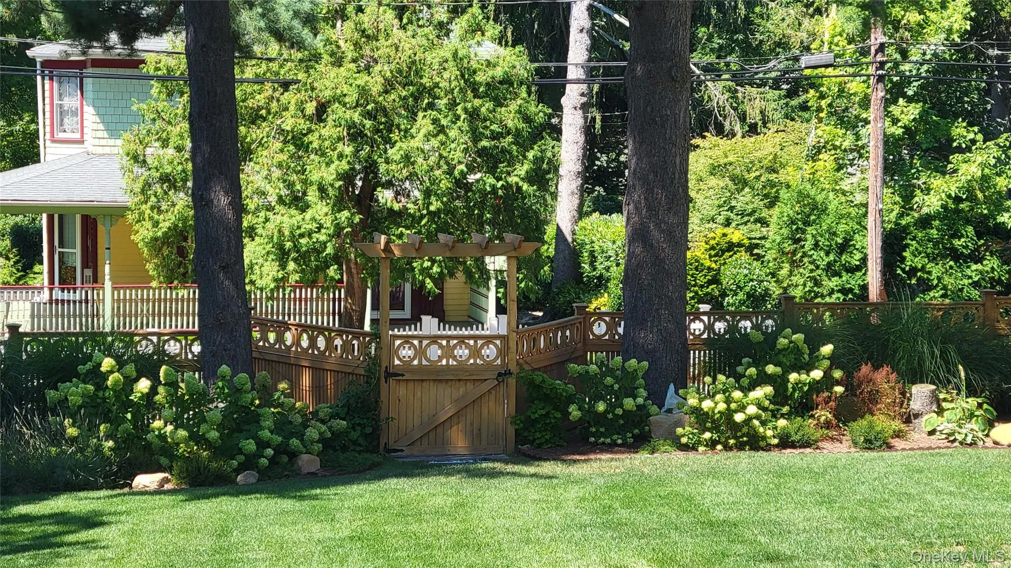 18 20th Avenue, Oyster Bay, NY, 4 Bedrooms Bedrooms, 12 Rooms Rooms,2 BathroomsBathrooms,Residential,For Rent,20th,0,1039834 18 20th Avenue, Oyster Bay, NY, 4 Bedrooms Bedrooms, 12 Rooms Rooms,2 BathroomsBathrooms,Residential,For Rent,20th,0,1039834