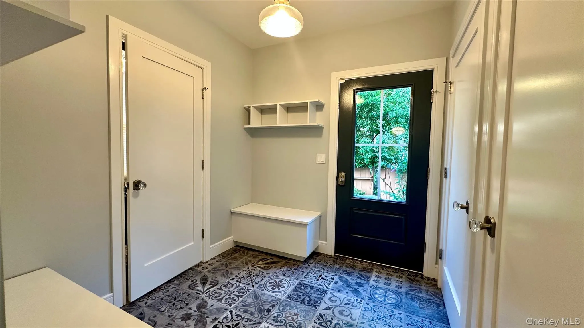 18 20th Avenue, Oyster Bay, NY, 4 Bedrooms Bedrooms, 12 Rooms Rooms,2 BathroomsBathrooms,Residential,For Rent,20th,0,1039834 18 20th Avenue, Oyster Bay, NY, 4 Bedrooms Bedrooms, 12 Rooms Rooms,2 BathroomsBathrooms,Residential,For Rent,20th,0,1039834