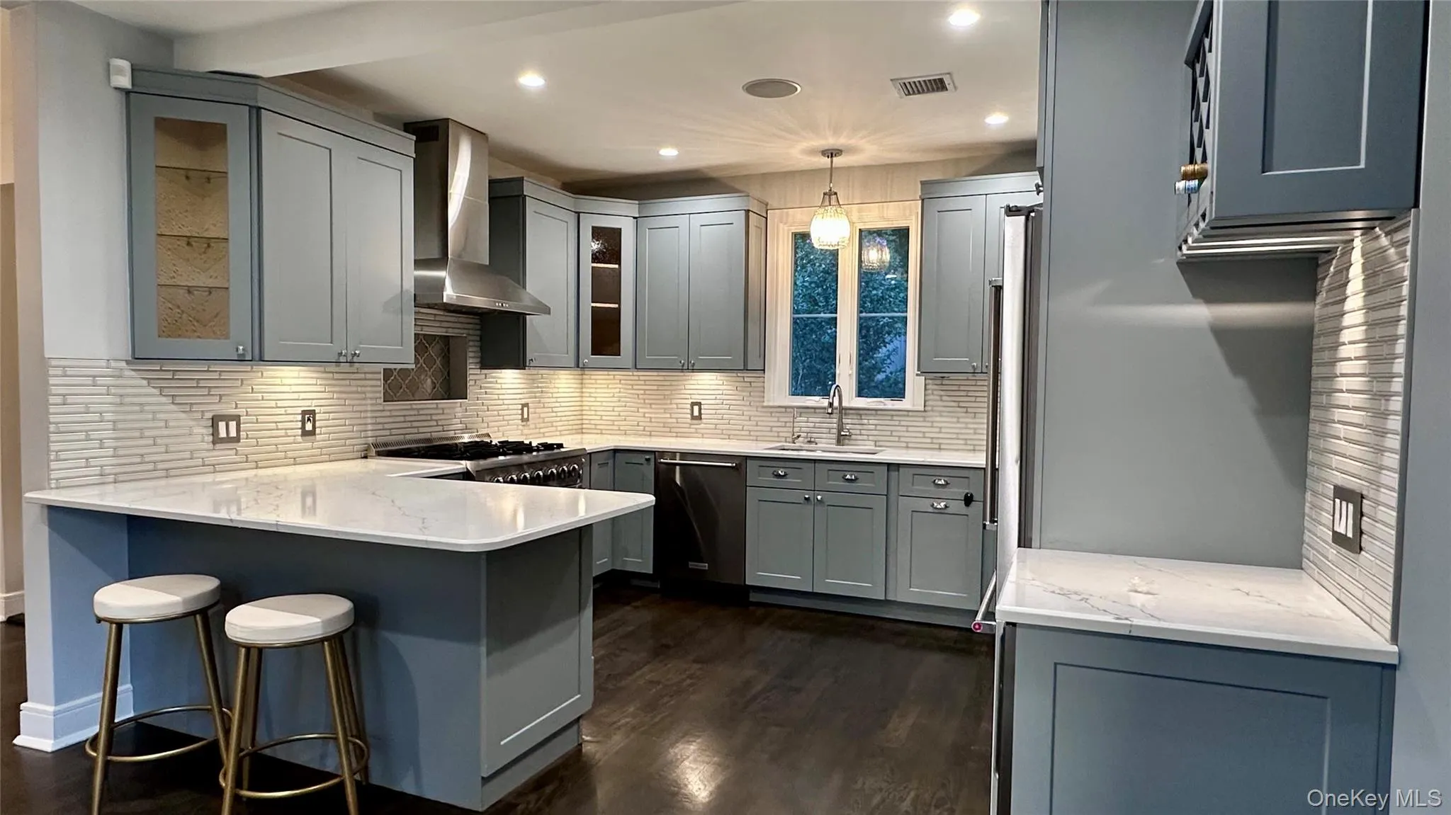 18 20th Avenue, Oyster Bay, NY, 4 Bedrooms Bedrooms, 12 Rooms Rooms,2 BathroomsBathrooms,Residential,For Rent,20th,0,1039834 18 20th Avenue, Oyster Bay, NY, 4 Bedrooms Bedrooms, 12 Rooms Rooms,2 BathroomsBathrooms,Residential,For Rent,20th,0,1039834