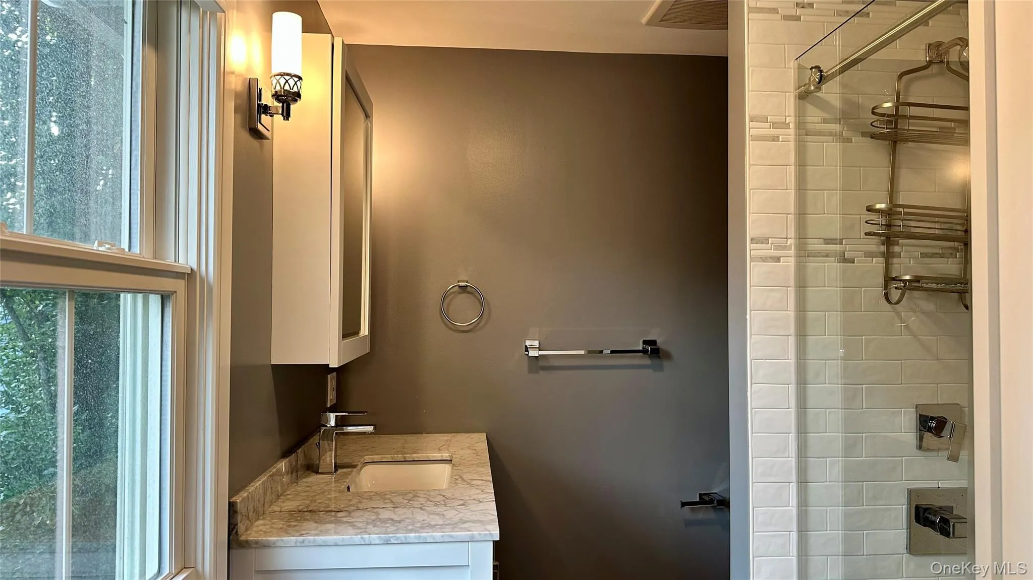 18 20th Avenue, Oyster Bay, NY, 4 Bedrooms Bedrooms, 12 Rooms Rooms,2 BathroomsBathrooms,Residential,For Rent,20th,0,1039834 18 20th Avenue, Oyster Bay, NY, 4 Bedrooms Bedrooms, 12 Rooms Rooms,2 BathroomsBathrooms,Residential,For Rent,20th,0,1039834